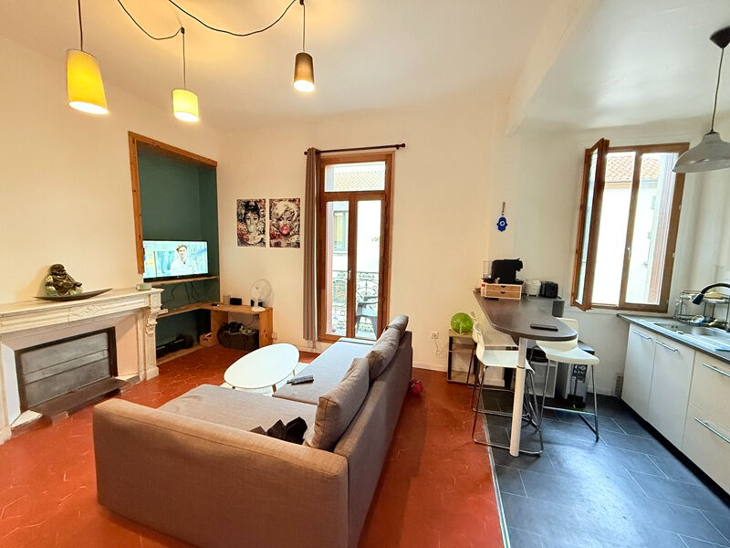 Grand appartement  de  54m²  environ . AGDE 34300