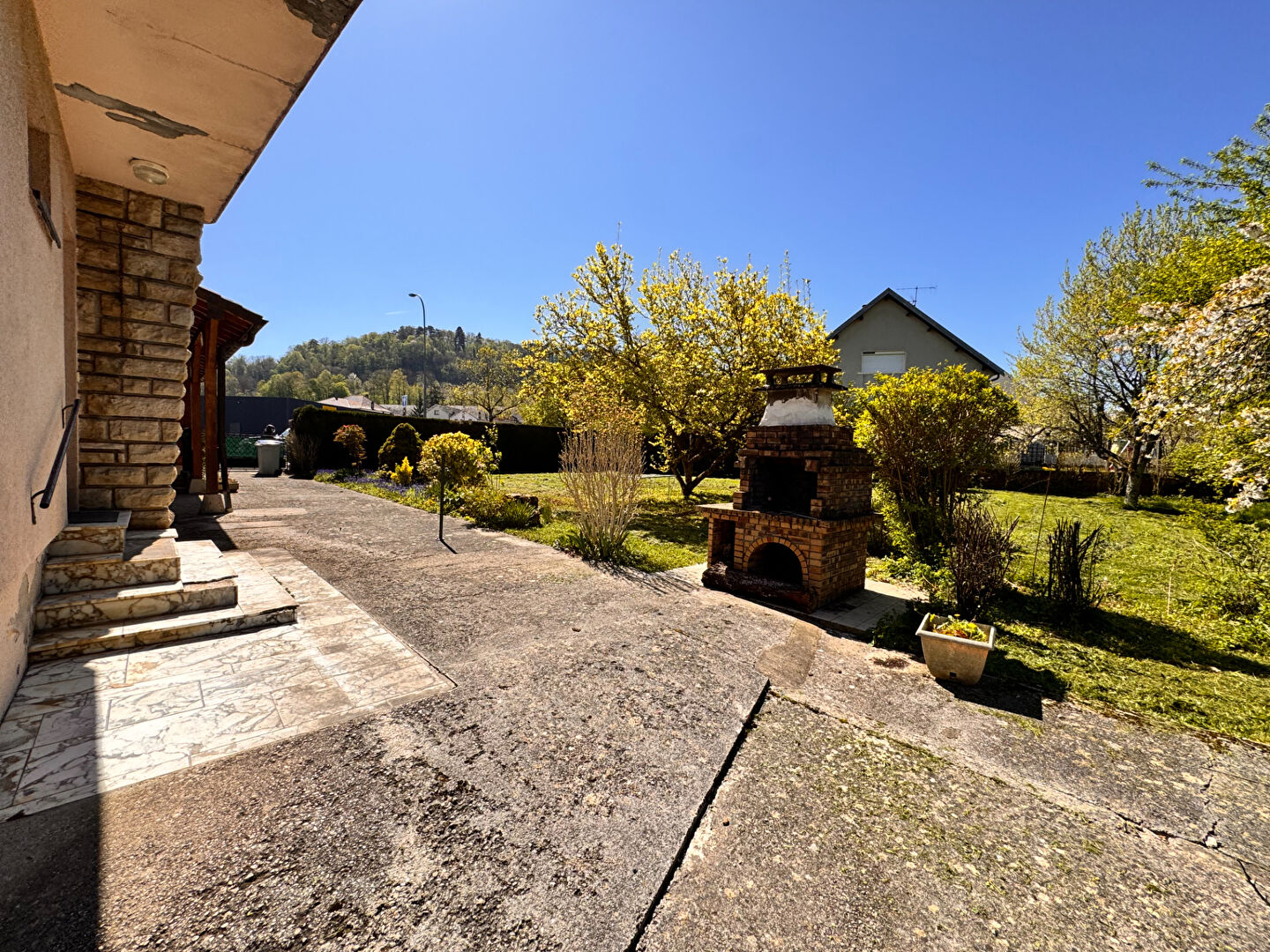 Maison Lons Le Saunier 8 pièce(s), 5 chambre(s) 198 m2