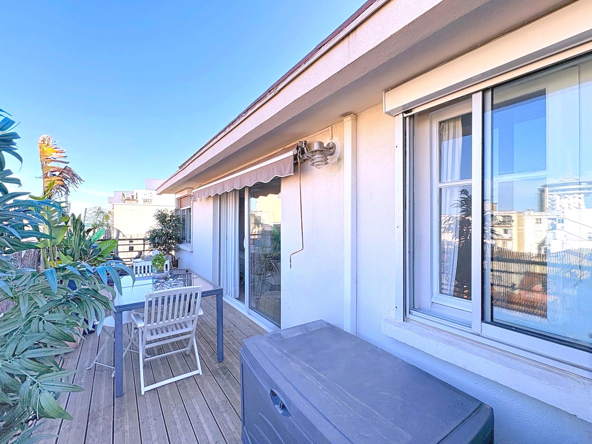 EXCLUSIVITÉ - PALAVAS LES FLOTS - Centre Ville : Appartement T3 38m², terrasse 20m² avec vue