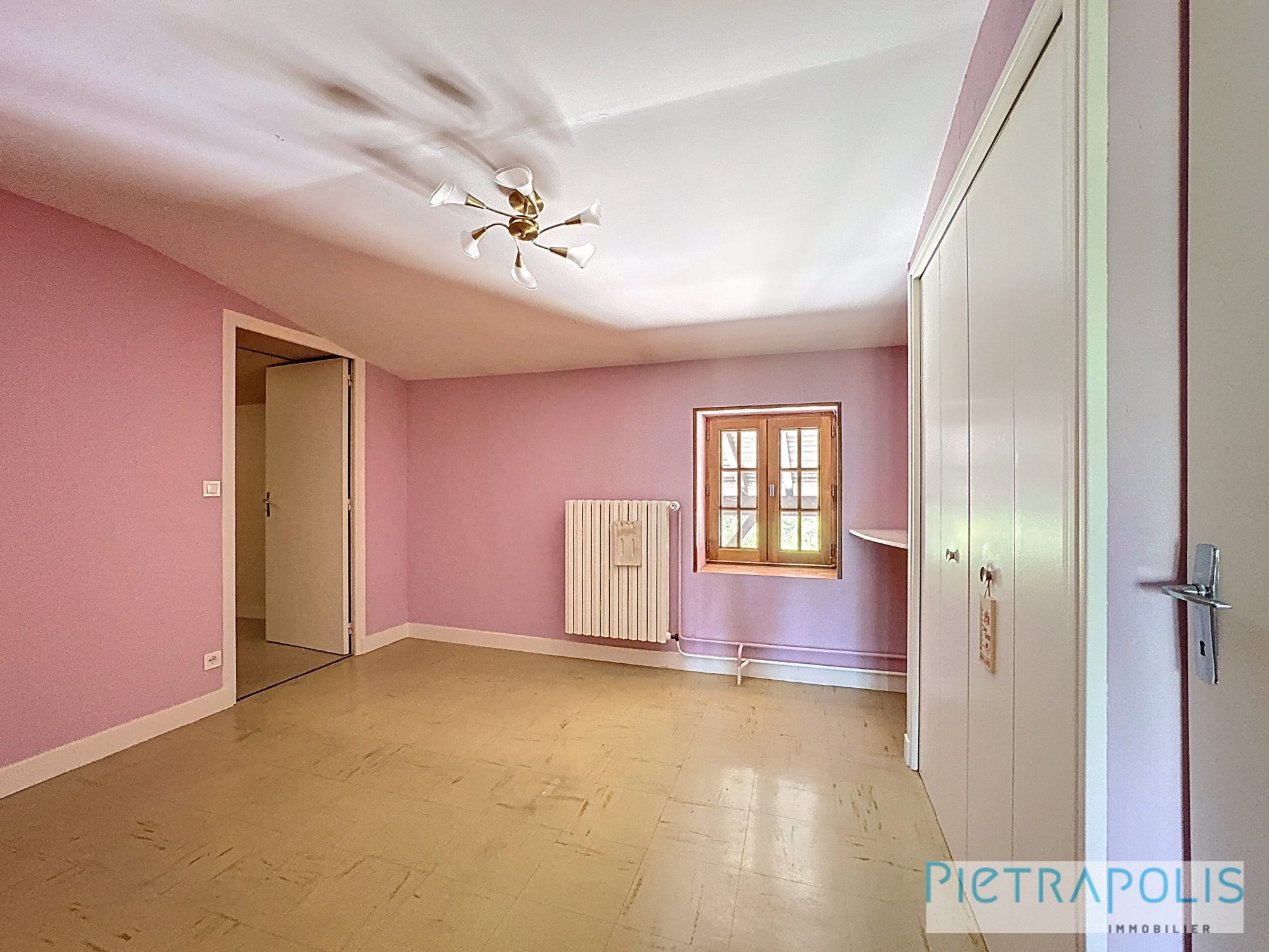 Fermette avec dépendances et hangar proche Villars-les-dombes Bouligneux 01330