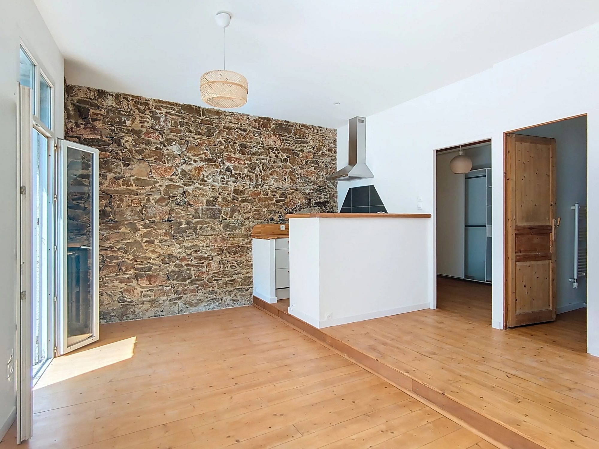 SETE: Quartier Victor Hugo, Appartement T2 avec grenier
