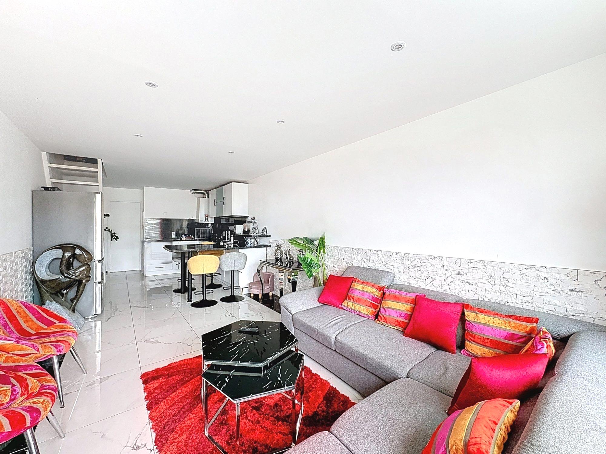CAP D'AGDE - CENTRE PORT : Appartement T4 89,61m² loi carrez, dernier étage, ascenseur.
