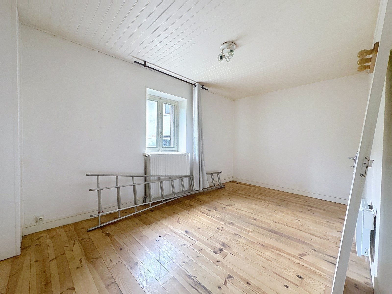 MAISON DE VILLAGE 85m² 3 chambres Cublize 69550