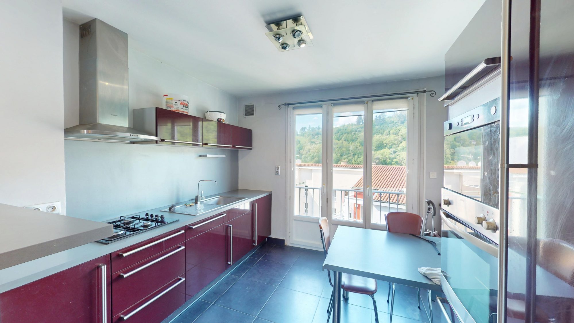 Appartement - 3 pièces - 89 m² - Le Chambon-Feugerolles (42500)