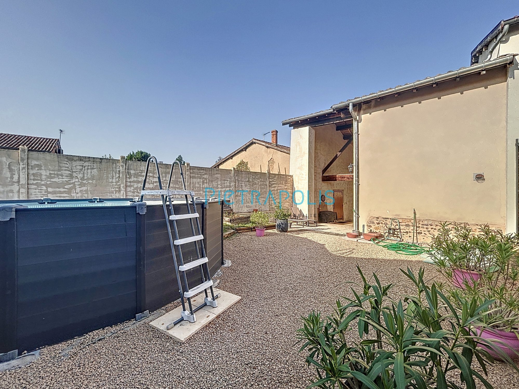 Maison - 4 pièces - 120 m² - Romanèche-Thorins (71570)