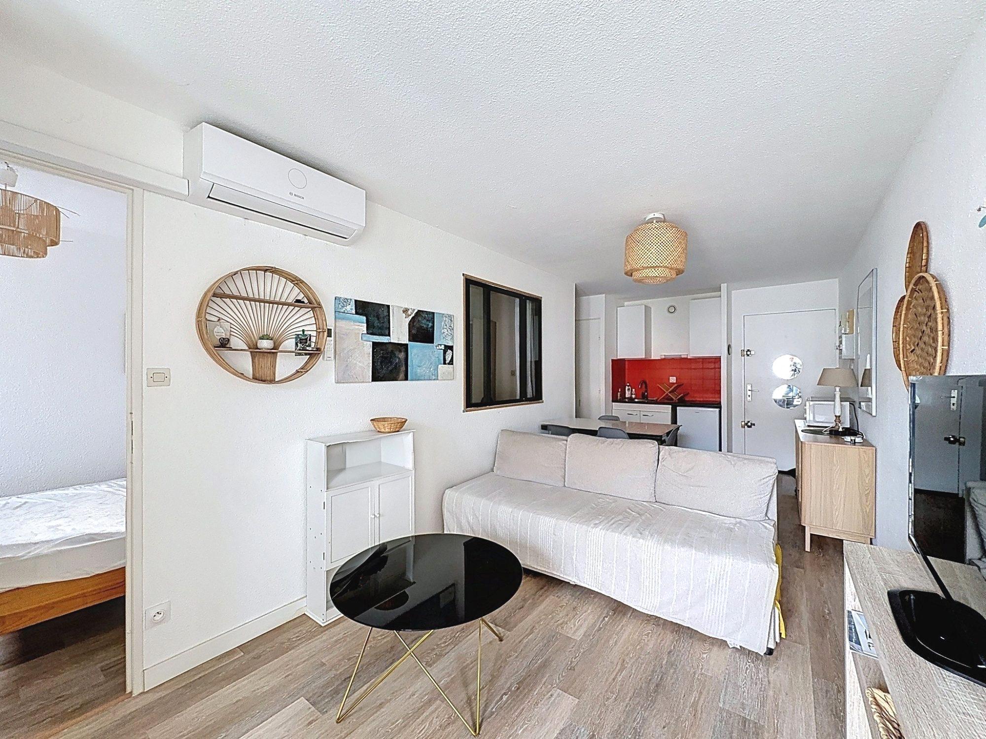 EXCLUSIVITÉ - SETE - Centre ville : Appartement T2 36m2 avec balcon, place de parking