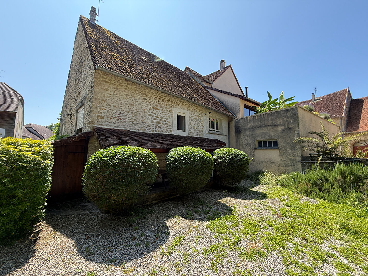 Maison Ruffey-Sur-Seille 7 pièces / possible 4 ou 6 chambres / 190 m²