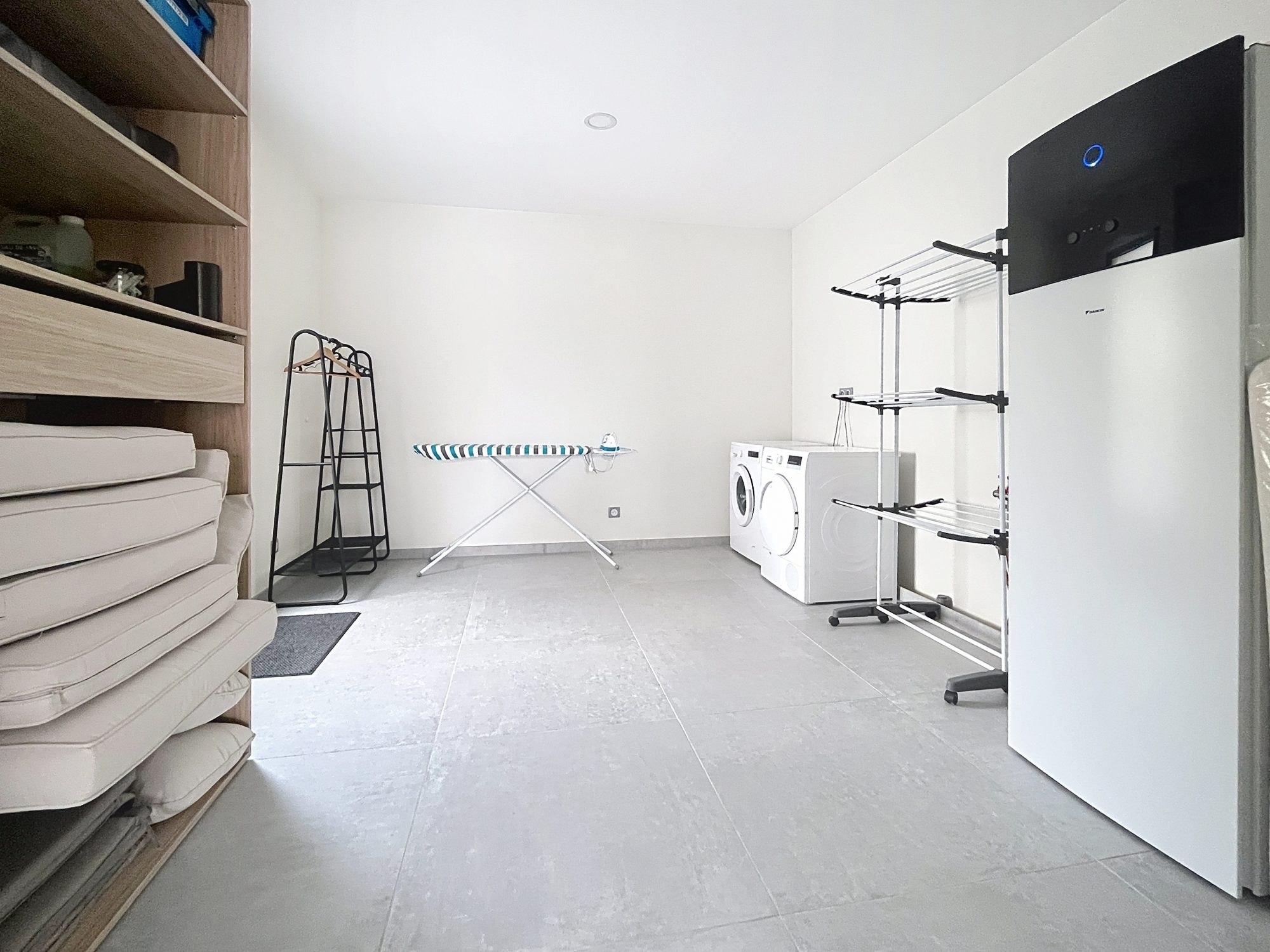 MAISON NEUVE Crêches-sur-Saône 71680