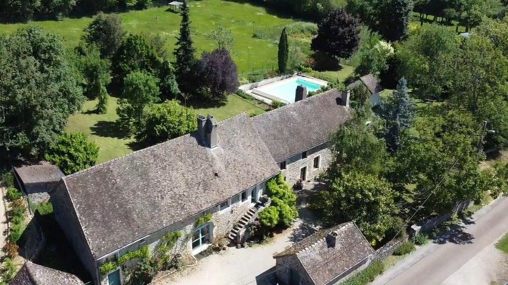 Très belle longère en côte chalonnaise Givry 71640