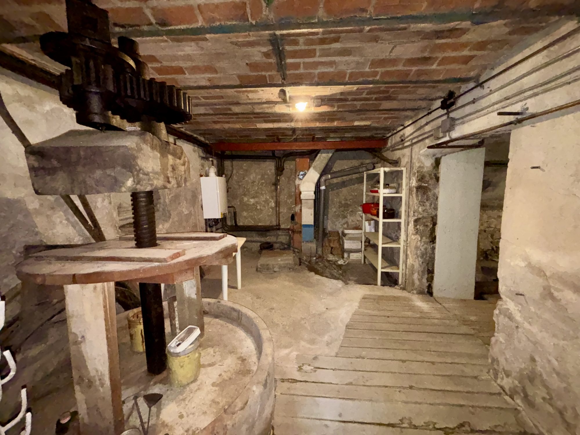 Maison avec dépendances sur un terrain constructible Davézieux 07430