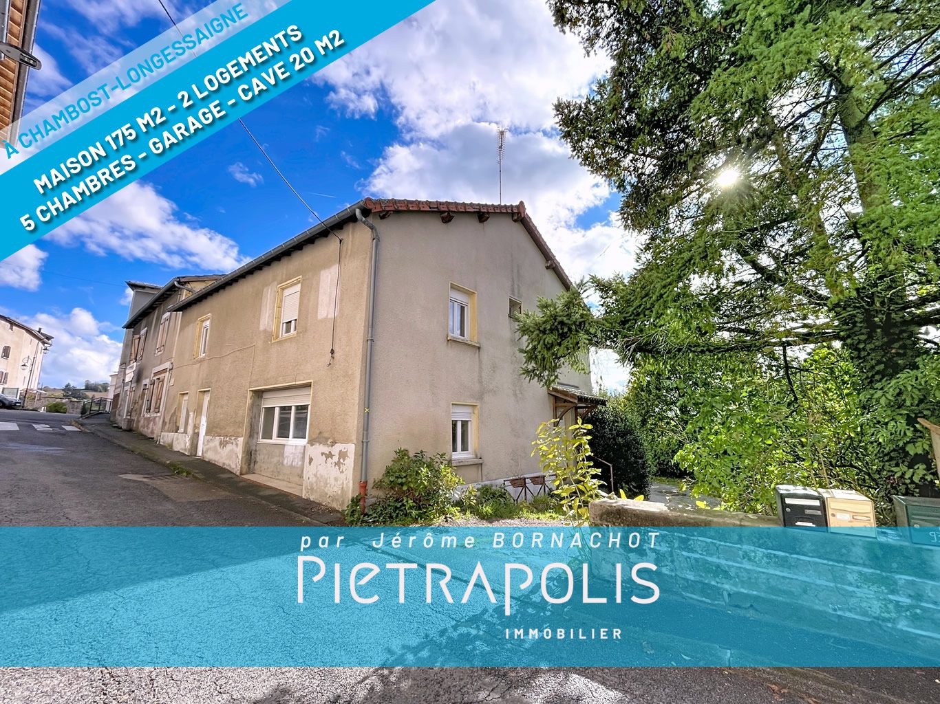 Maison de ville 175 m2 à 2 logements au coeur de Chambost-Longessaigne.