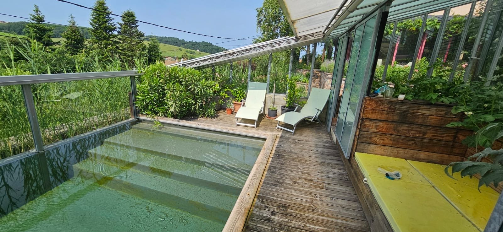 MAISON AVEC TERRAIN, PISCINE et DEPENDANCES Amplepuis 69550