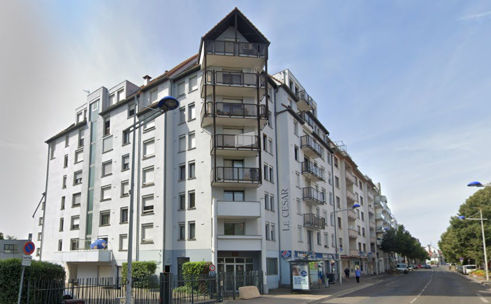 À vendre - Garage Fermé