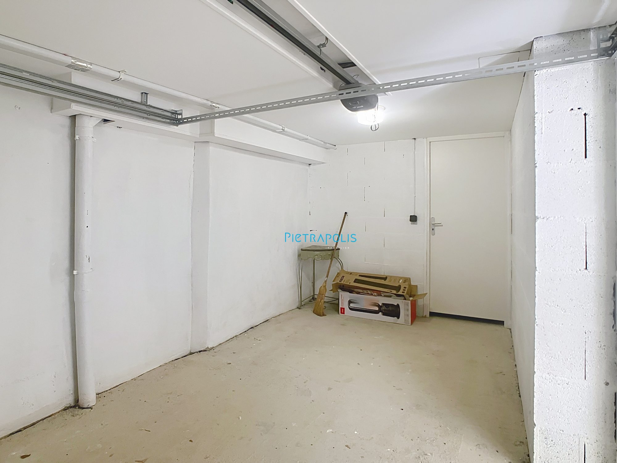 Logement - rénové 100% - 3 chambres - garage Villefranche-sur-Saône 69400