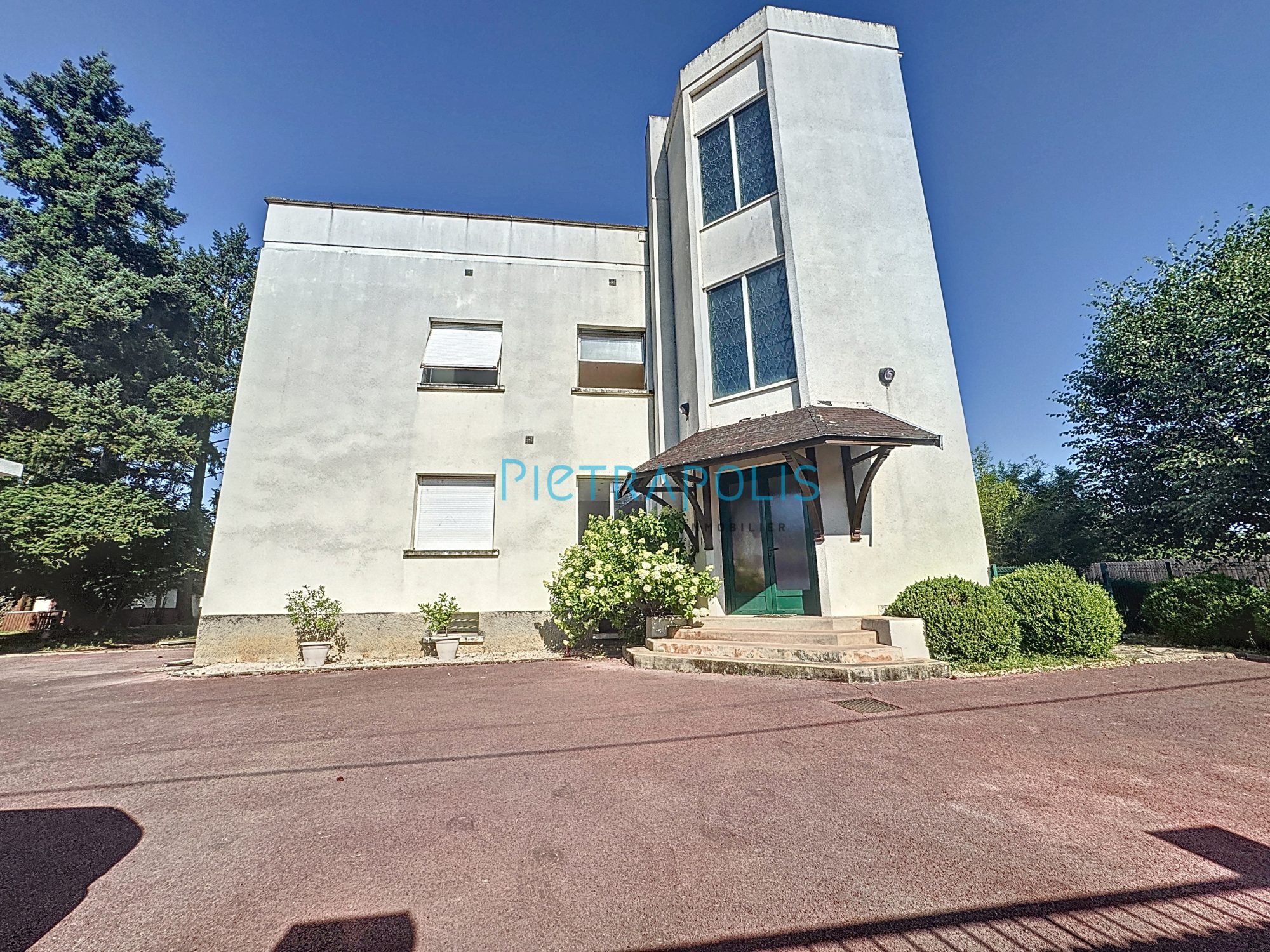 Montmerle proche centre maison d'architecte bord de Saône 250 m2 hab 2500 m2 terrain