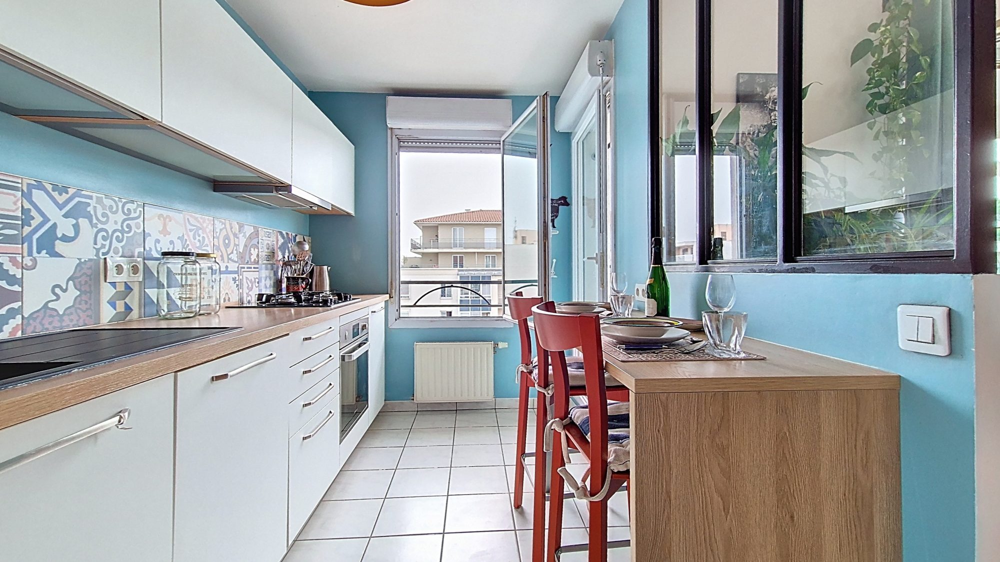 Lyon 3ᵉ – T2 dernier étage avec balcon, vue dégagée, parking et cave Lyon 69003