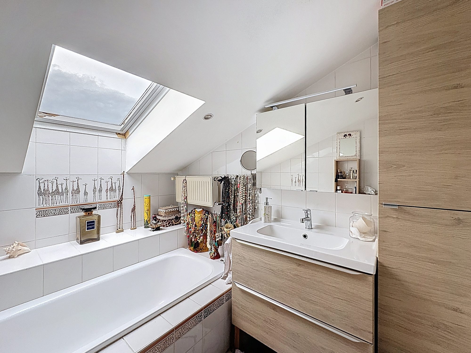 T3 dernier étage avec terrasse à vivre Tramoyes 01390