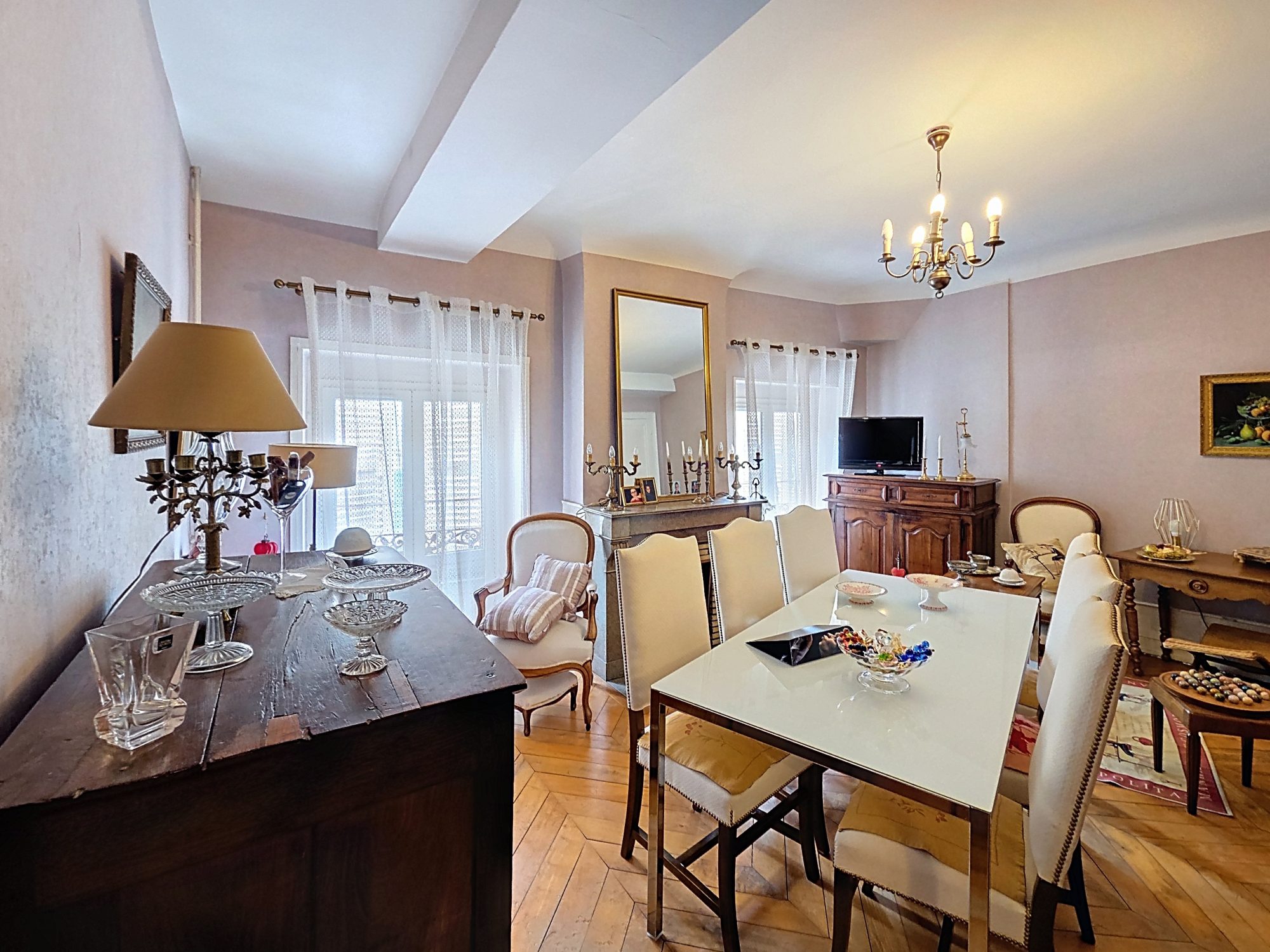 Appartement ancien 105 m² centre-ville proche quais de Saône