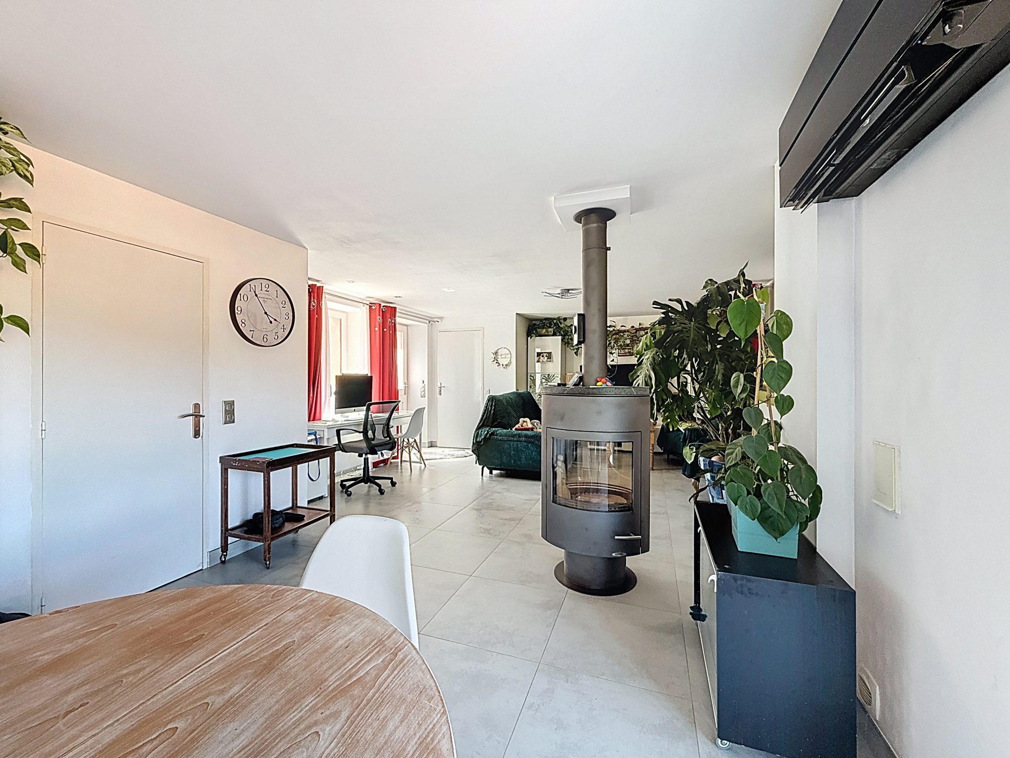 CORPS DE FERME RÉNOVÉ DANS UN CADRE BUCOLIQUE Fourneaux 42470