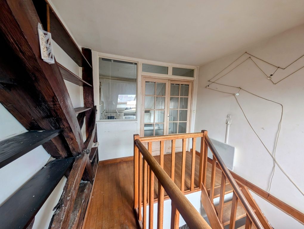 COTE D'OR (21) - DIJON CENTRE - Appartement duplex de 118.14 m² au sol Dijon 21000