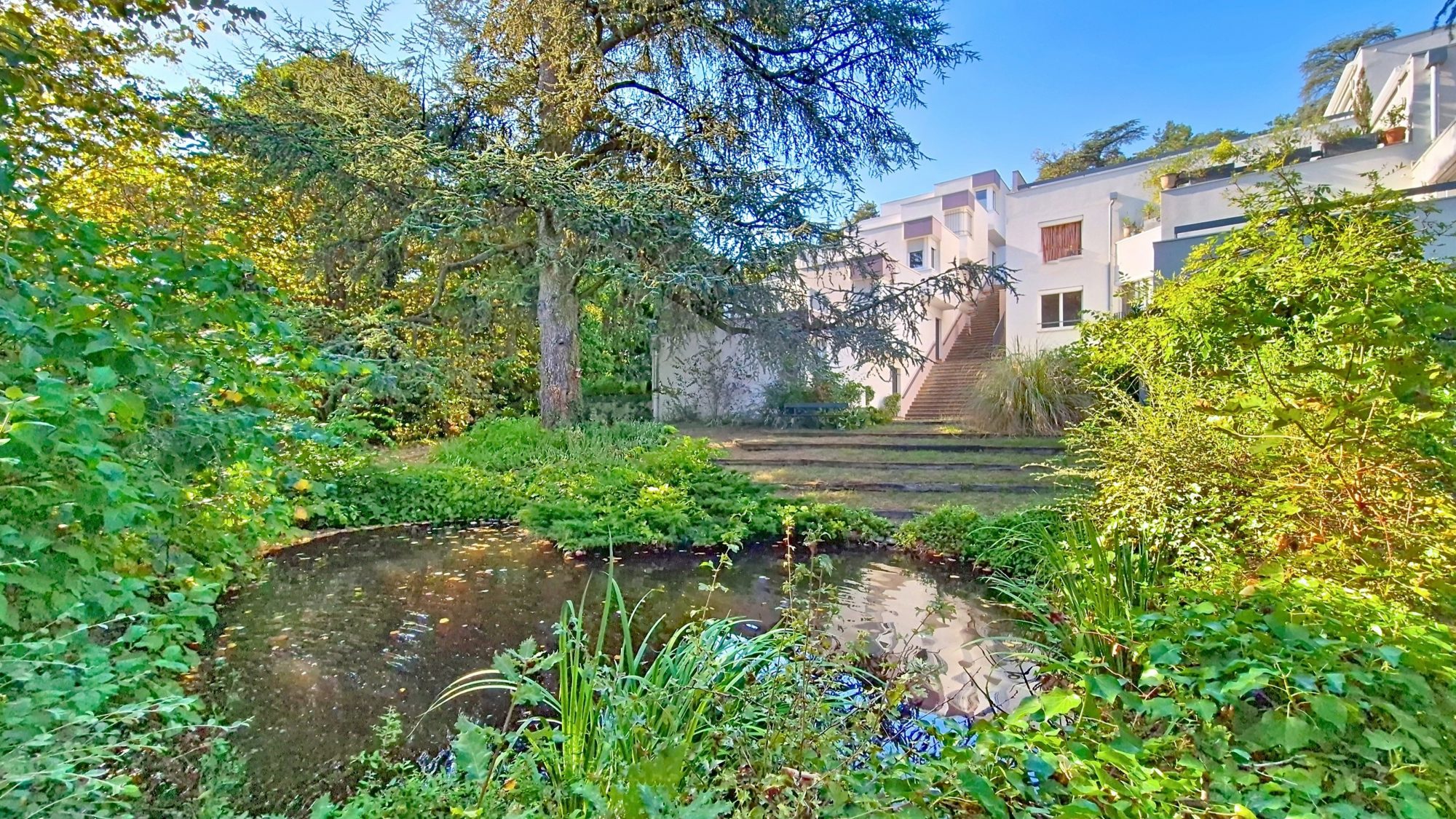 Cadre verdoyant – T4 Duplex 109m² - terrasse sans vis-à-vis Rillieux-la-Pape 69140