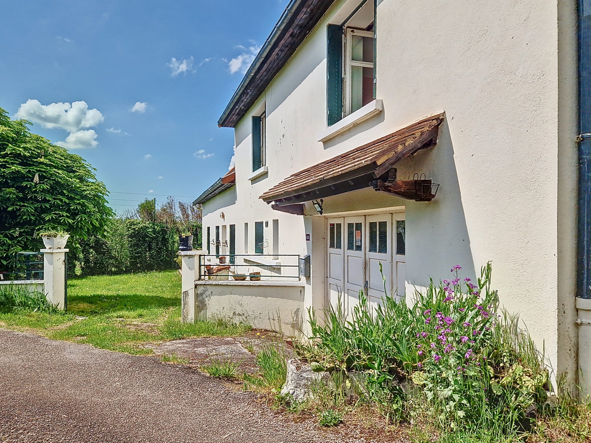 Maison en pierre – 4 chambres – 148 m² habitables – à réinventer selon vos envies Colombier-en-Brionnais 71800
