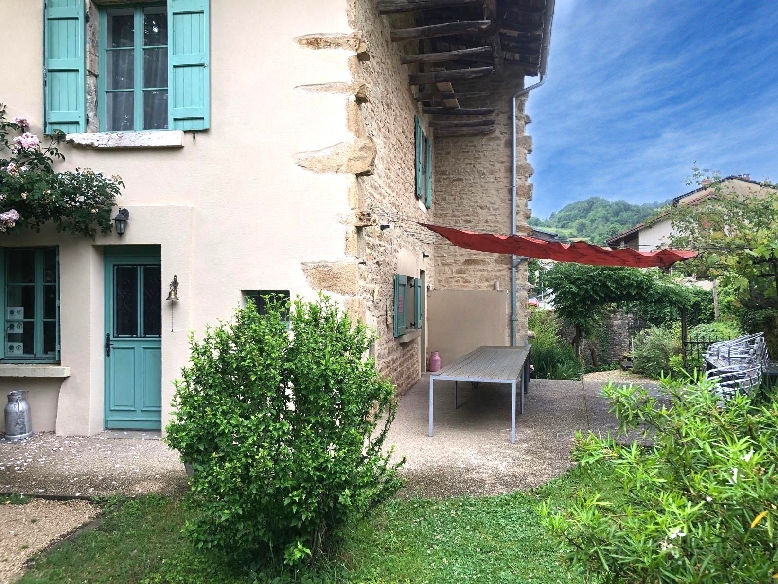 Propriété 3 Gîtes - 442 m² -