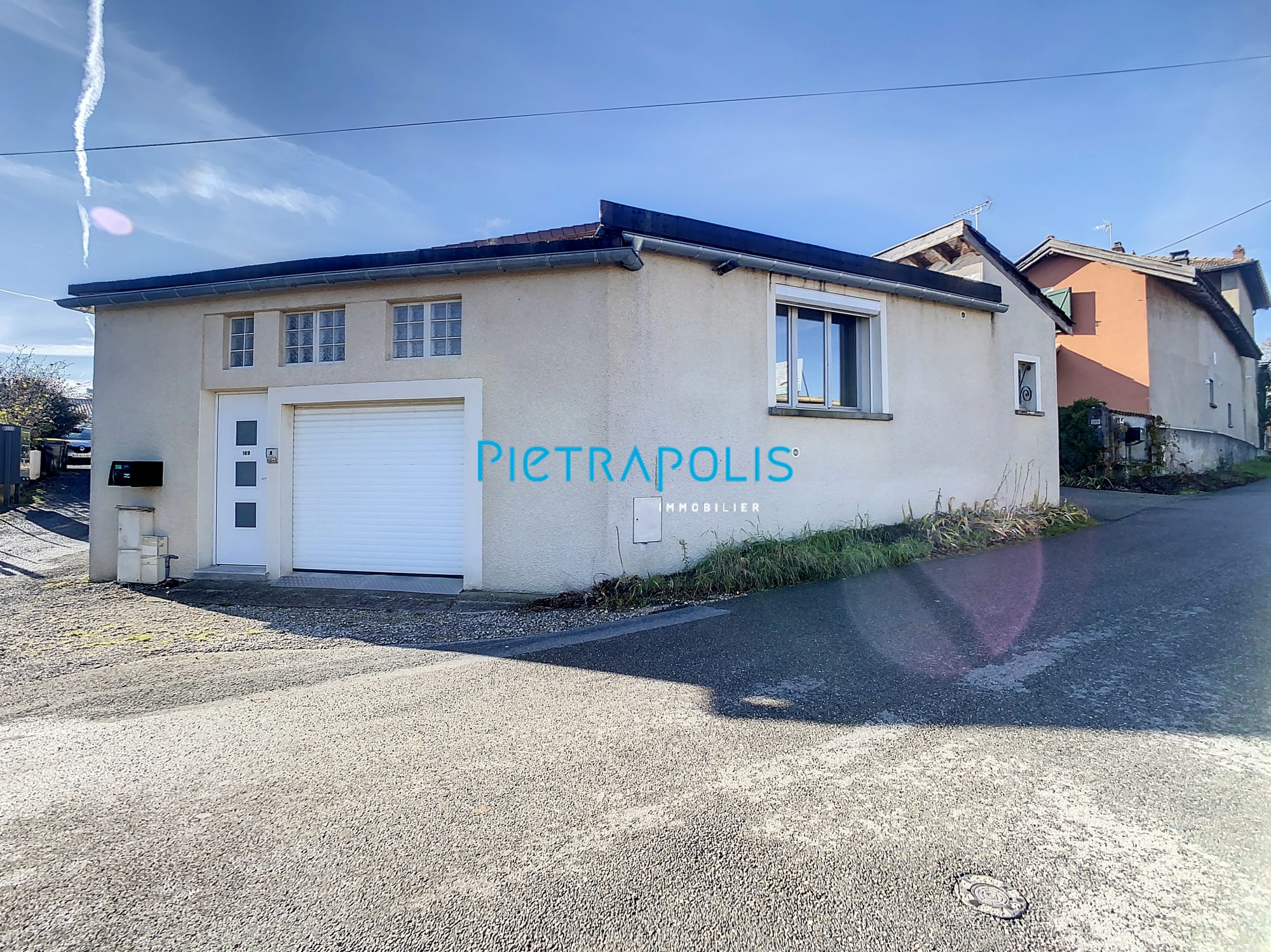 Maison de village 3 PCS 85 m² Châtillon-sur-Chalaronne 01400