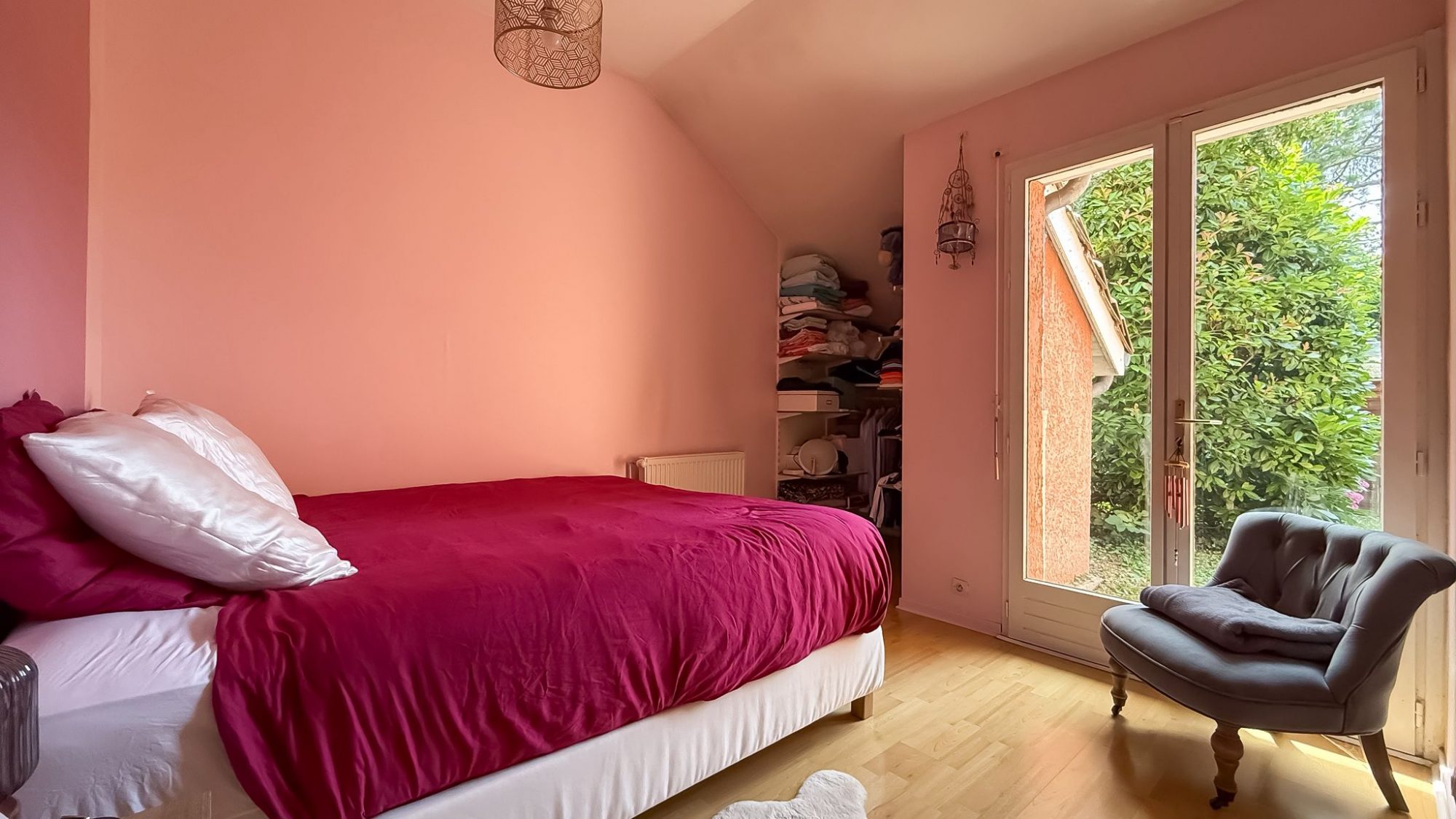 Maison 5 chambres/grand jardin et   garage Fontaines-sur-Saône 69270