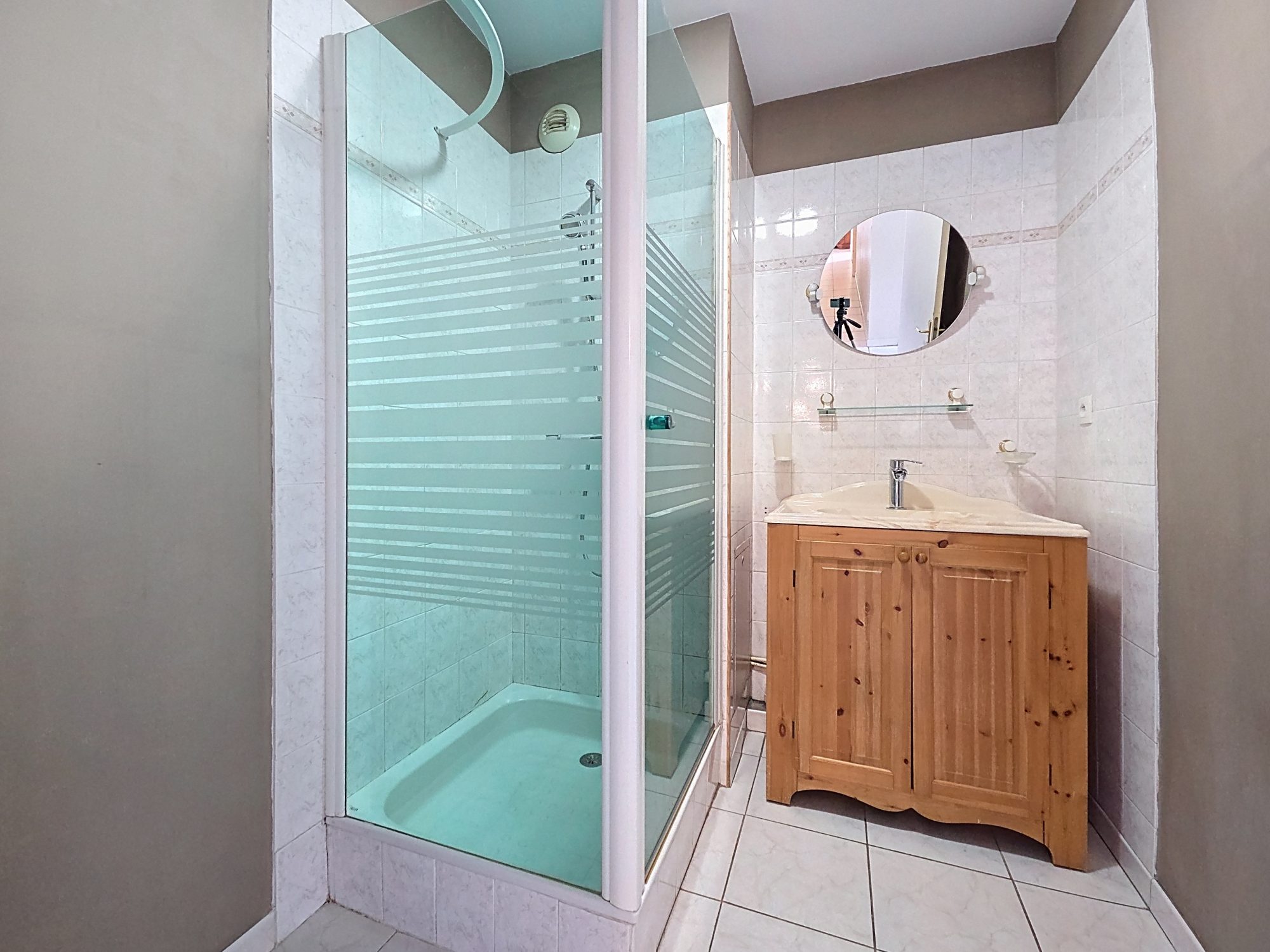 Gratte Ciel Appartement T3 de 68 m2 et Balcon de 9 m2 et Garage Villeurbanne 69100