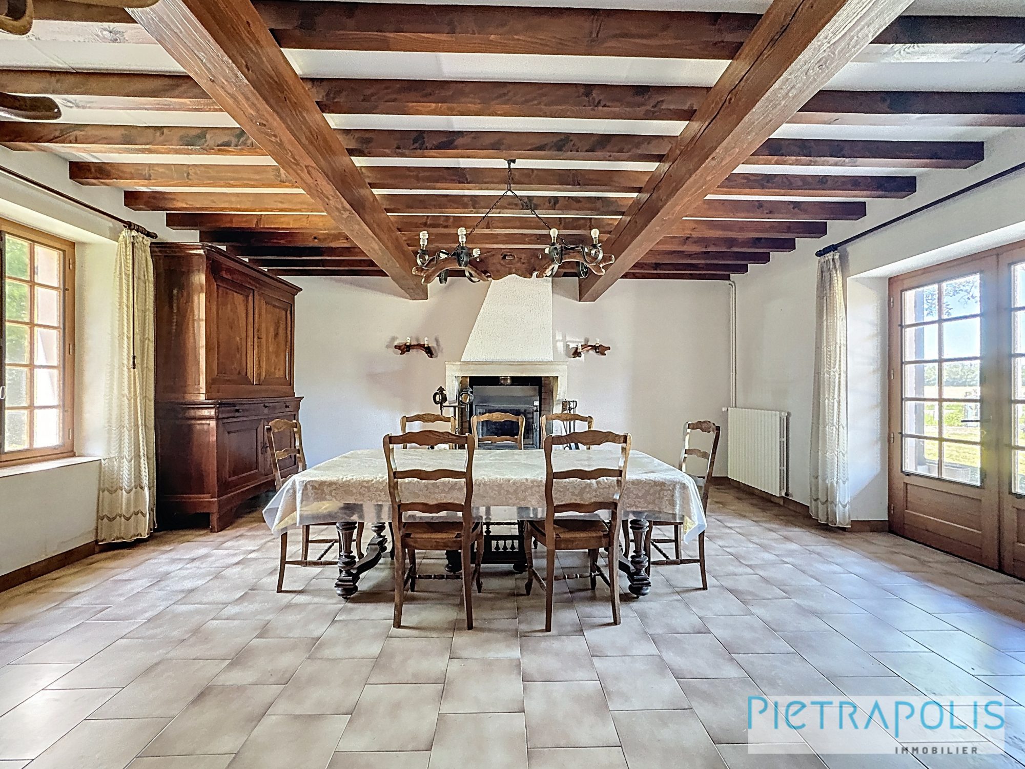 Fermette avec dépendances et hangar proche Villars-les-dombes Bouligneux 01330