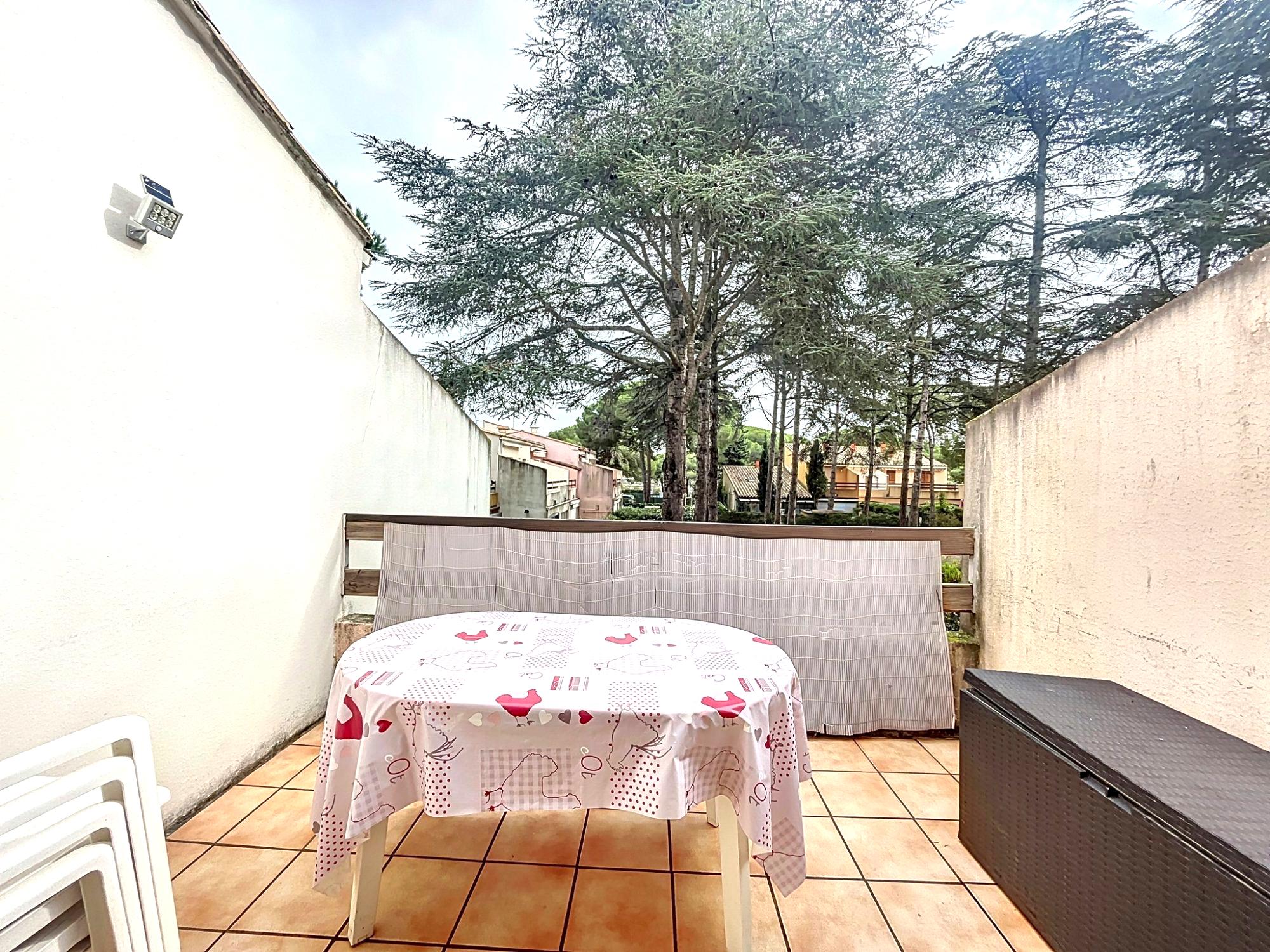 CAP D'AGDE - PINÈDE : Studio + mezzanine + cabine avec terrasse et parking