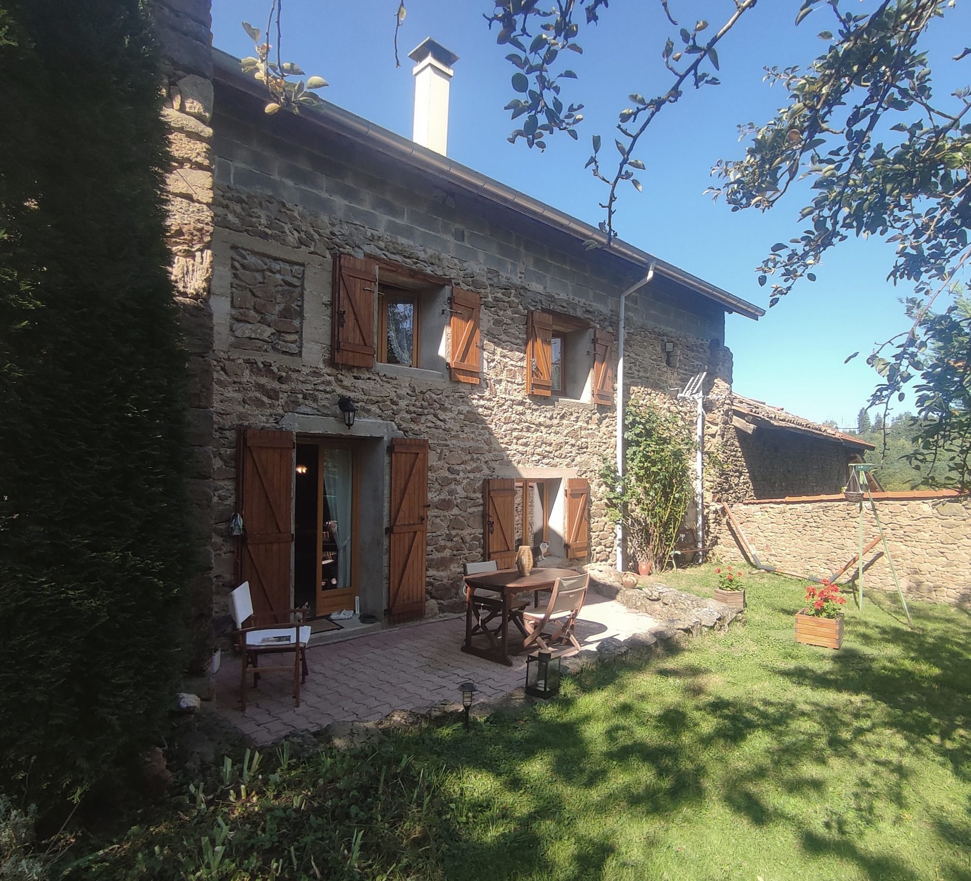 Maison - 5 pièces - 93 m² - Saint-Sauveur-la-Sagne (63220)