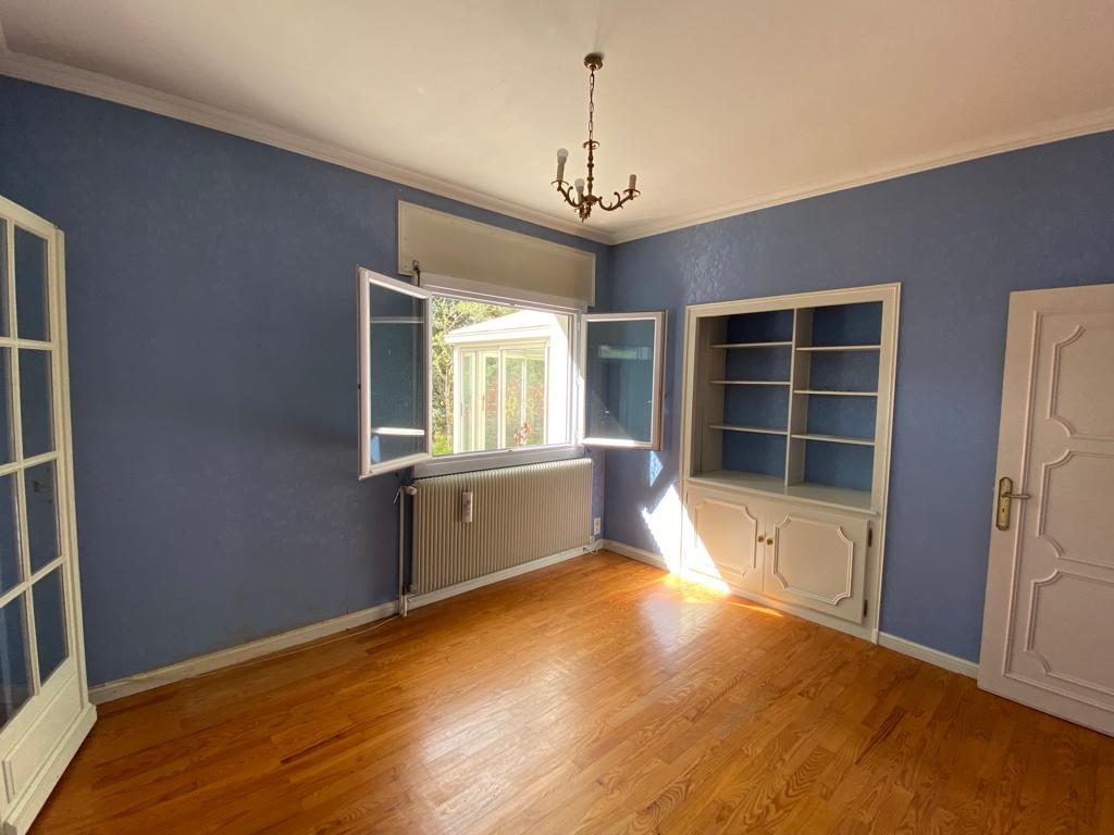 Grande maison avec piscine au calme Dardilly 69570