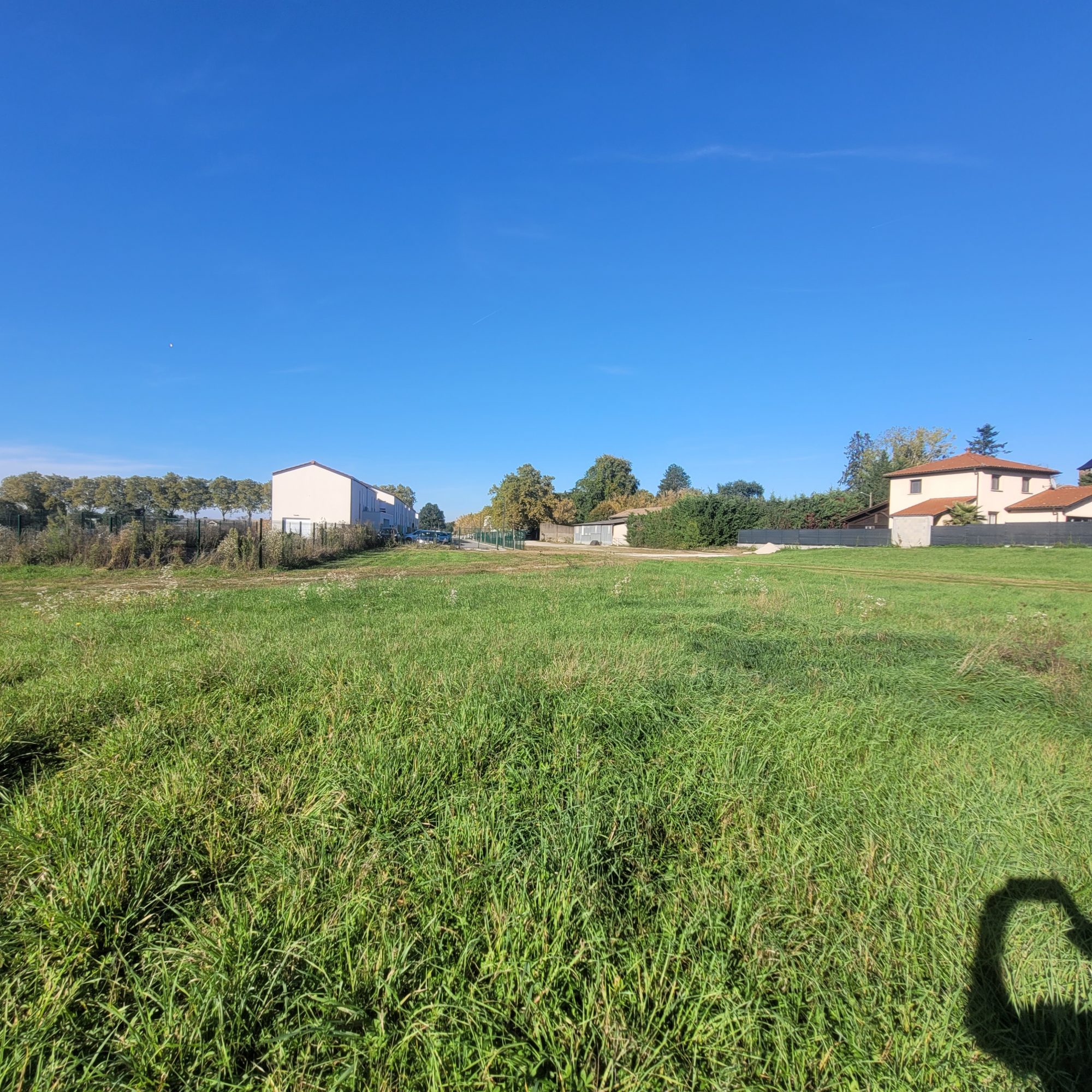 Terrain - 812 m² - Ambérieux-en-Dombes (01330)
