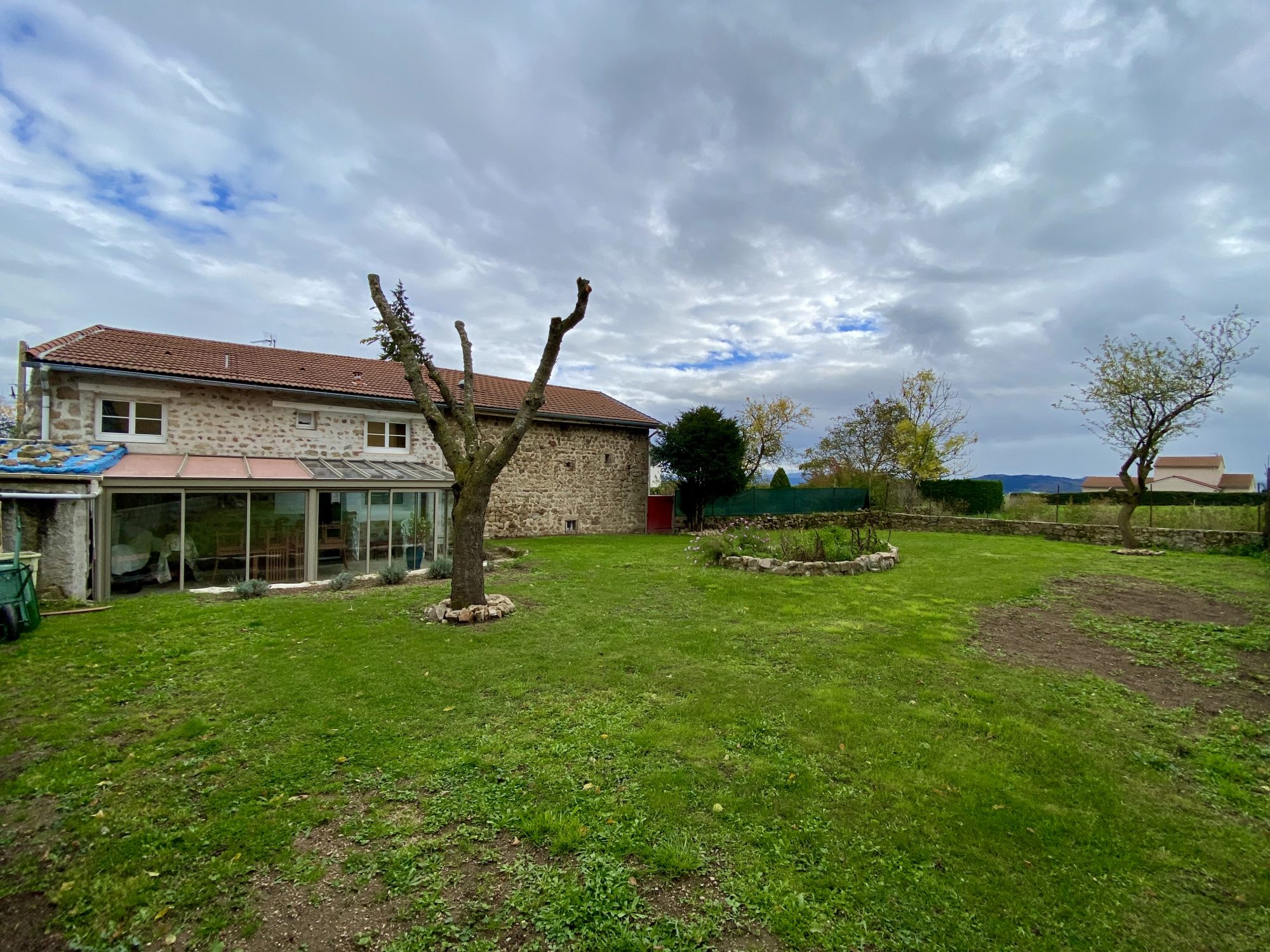 Maison - 6 pièces - 94 m² - Valprivas (43210)