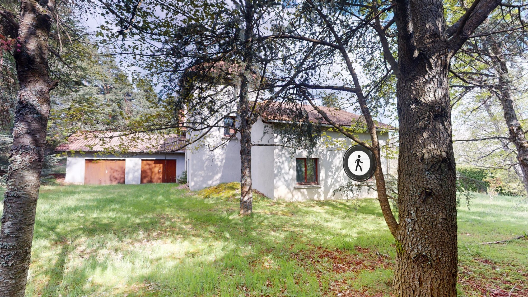 CHALET ET DEPENDANCES Saint-Pal-de-Chalencon 43500