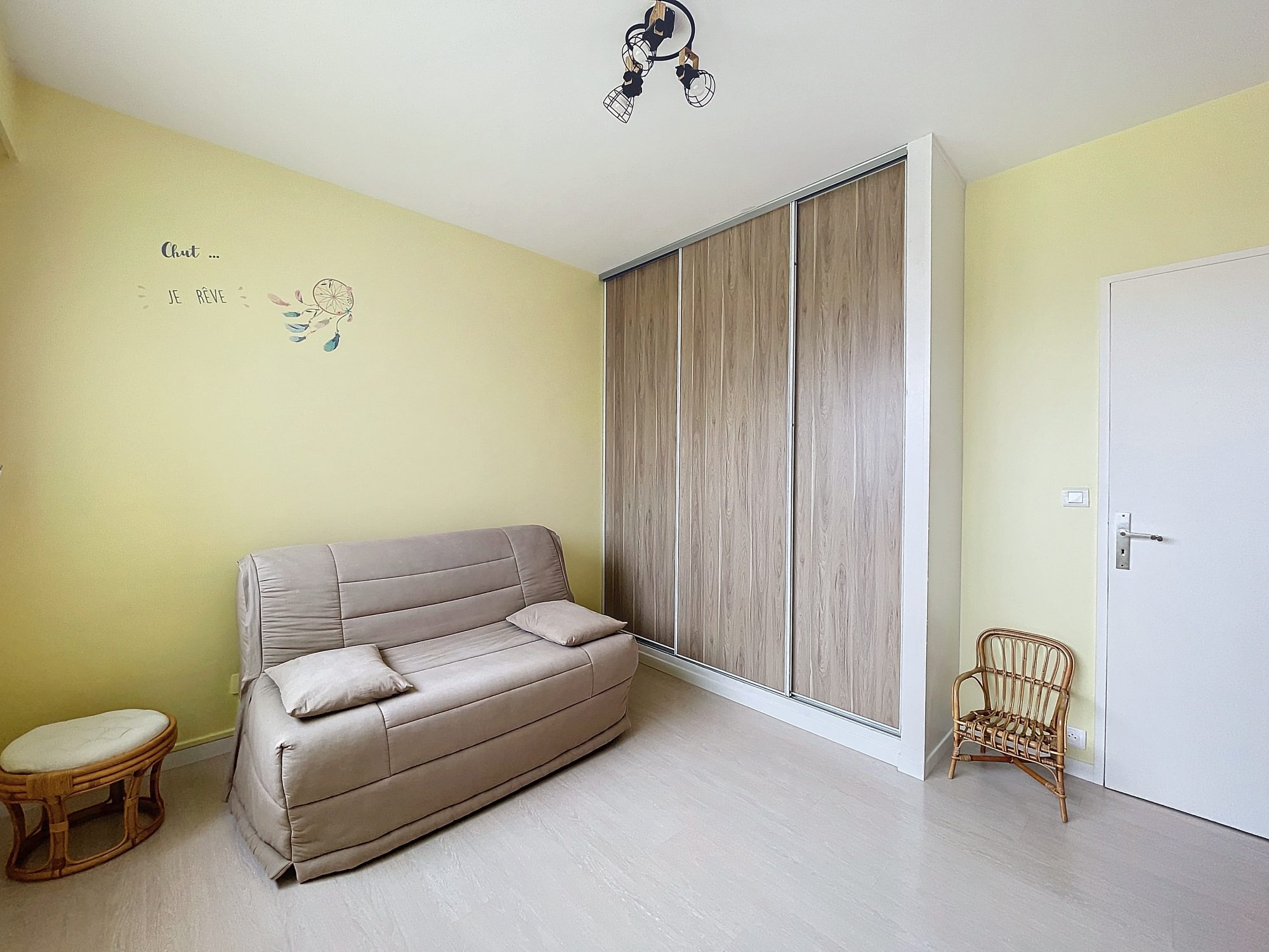 Appartement - 4 pièces - 121 m² - Chaumont (52000)