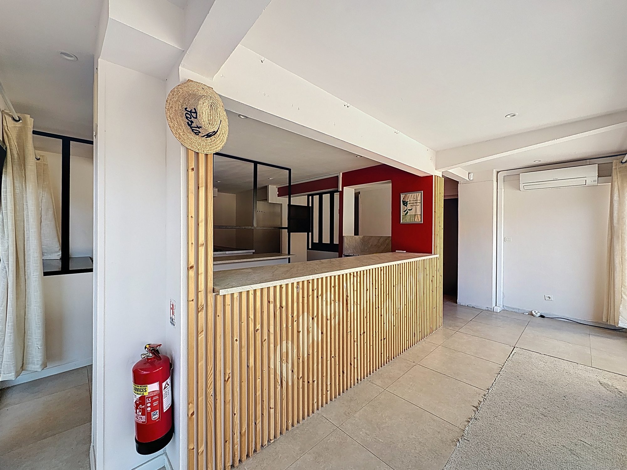 SETE - Quartier Corniche - Murs commerciaux de 87m² Sète 34200