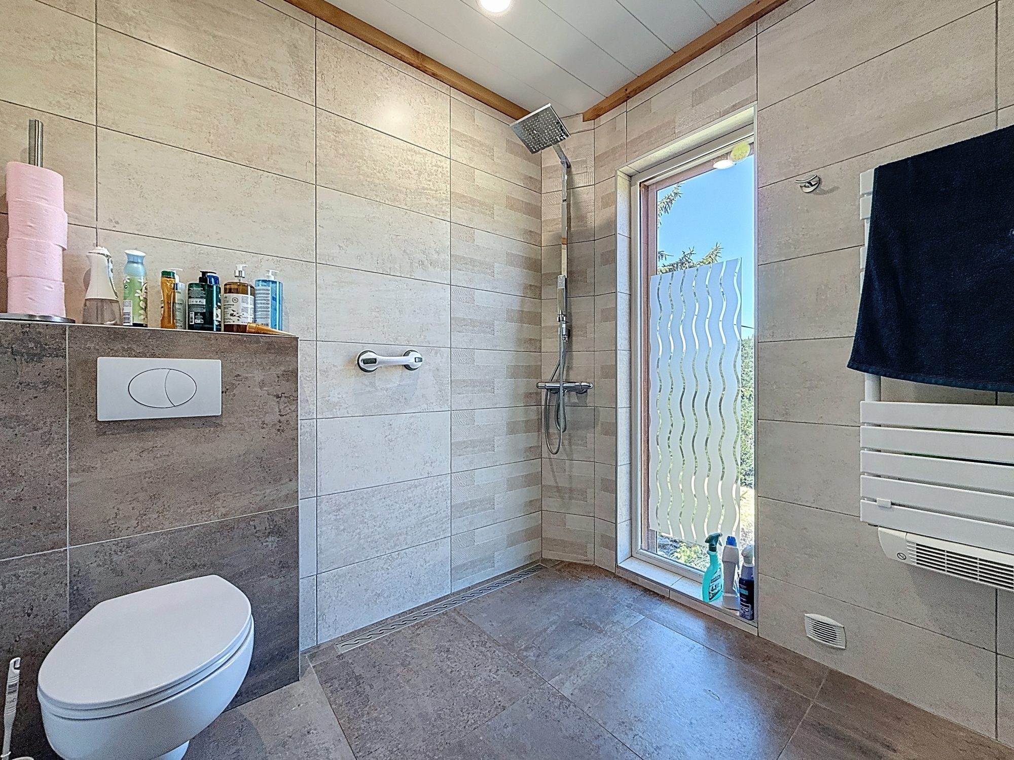 CORPS DE FERME RÉNOVÉ DANS UN CADRE BUCOLIQUE Fourneaux 42470