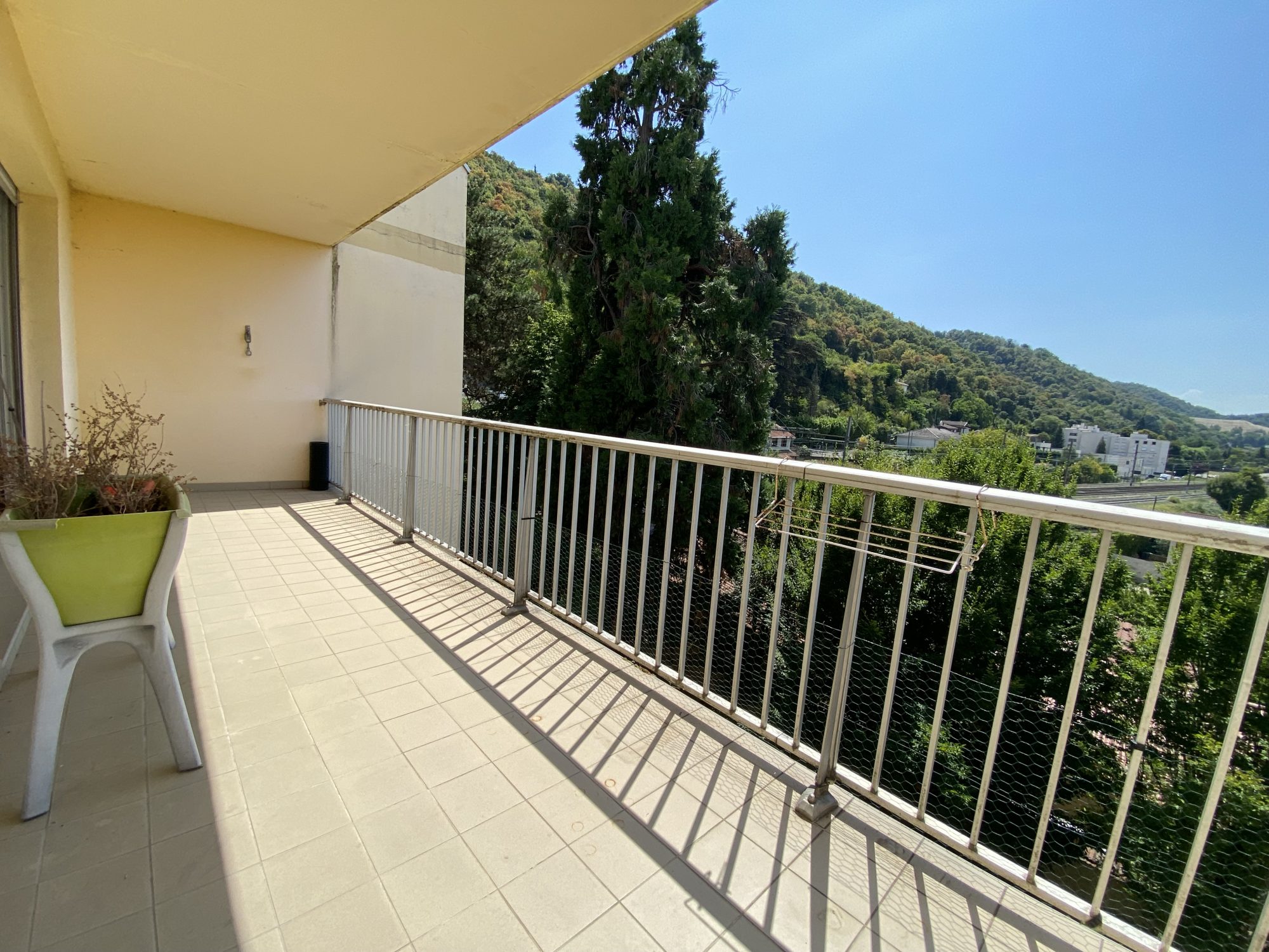 Appartement - 4 pièces - 93 m² - Vienne (38200)