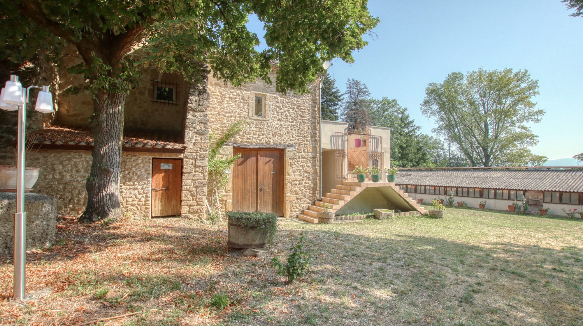 Magnifique bâtisse en pierre Étoile-sur-Rhône 26800