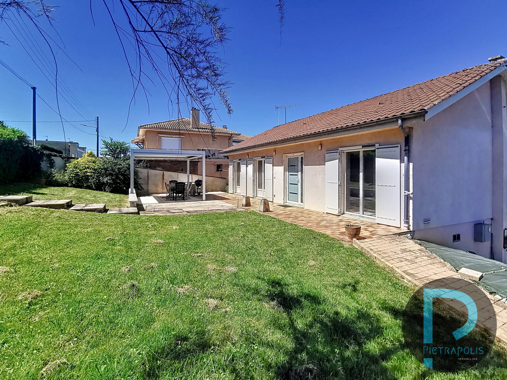 EXCLUSIVITE MACON FLACE MAISON rénovée SUR SOUS-SOL
