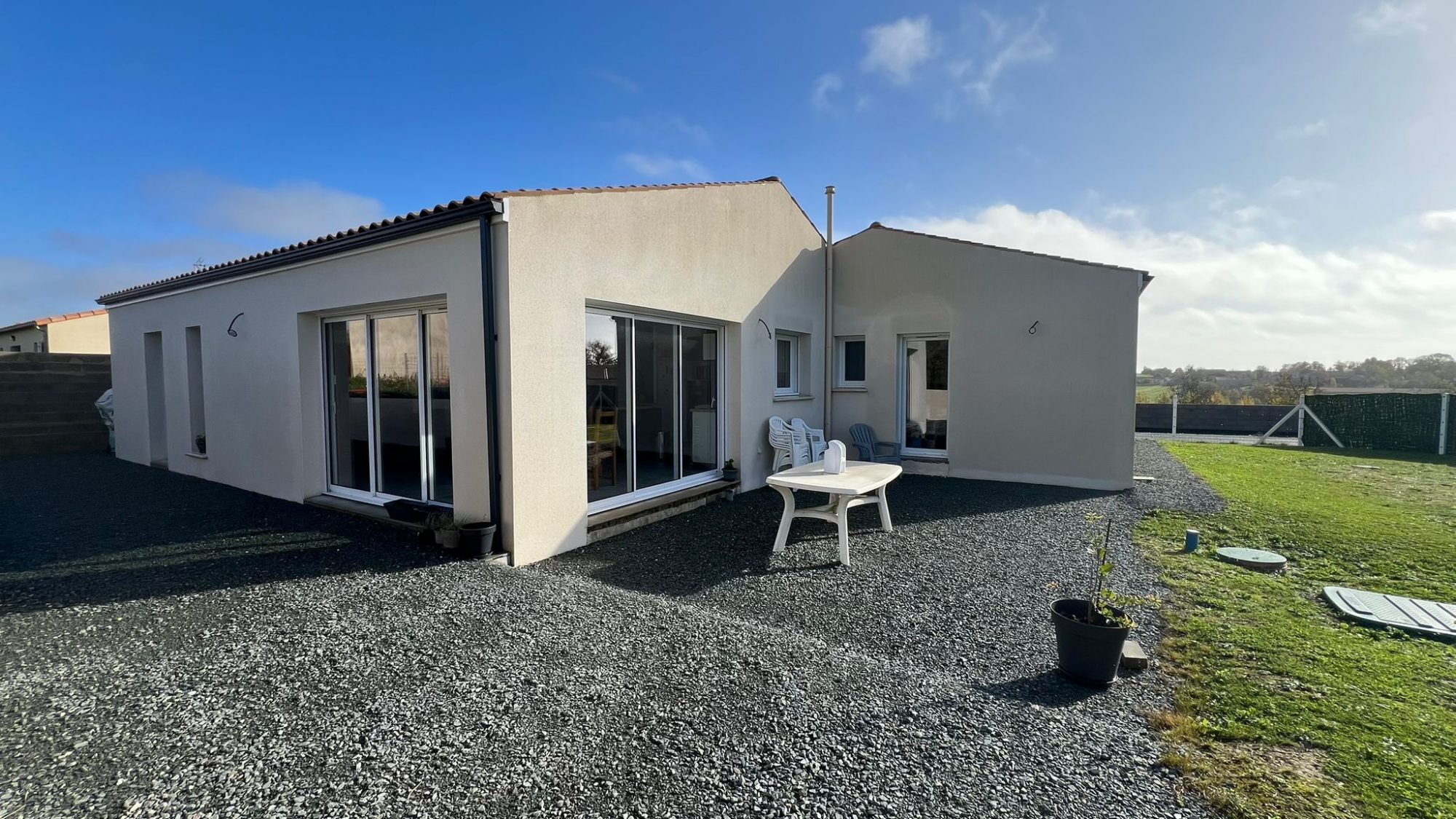 Maison - 5 pièces - 122 m² - Saint-Maxire (79410)