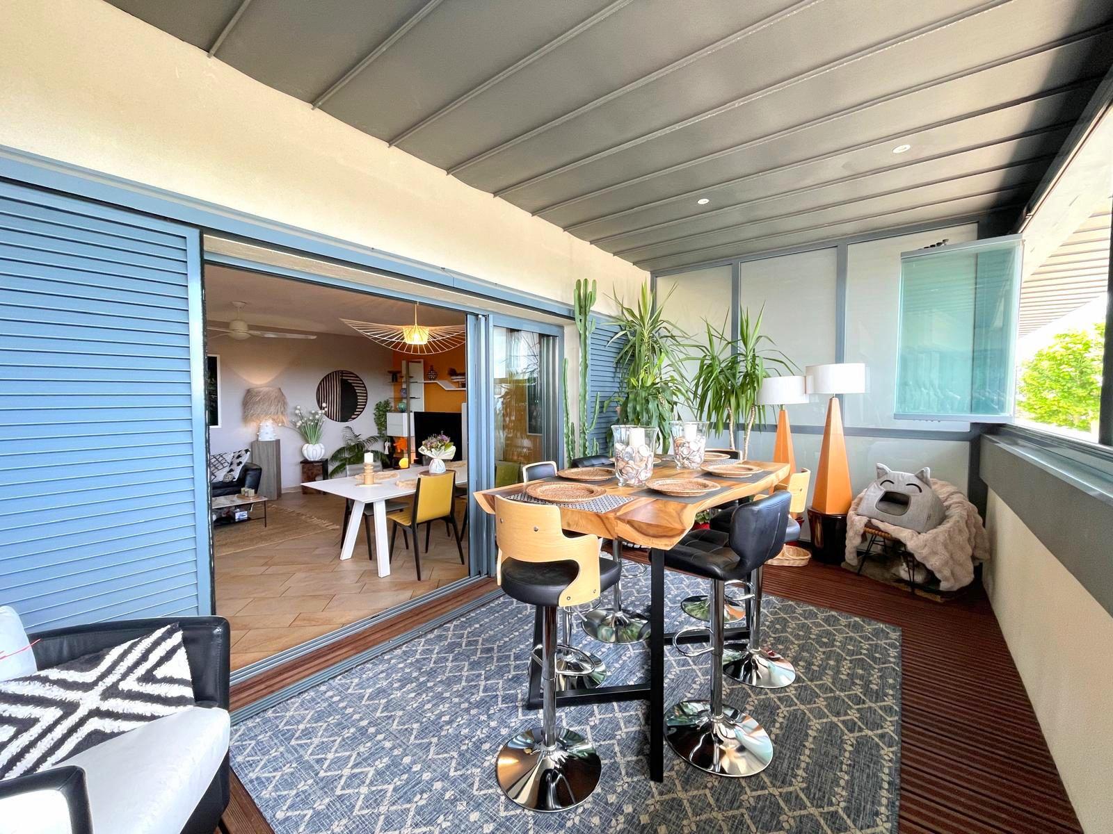 AGDE - Quartier Montée de Joly : Appartement de T3, terrasse, 2 places de parking