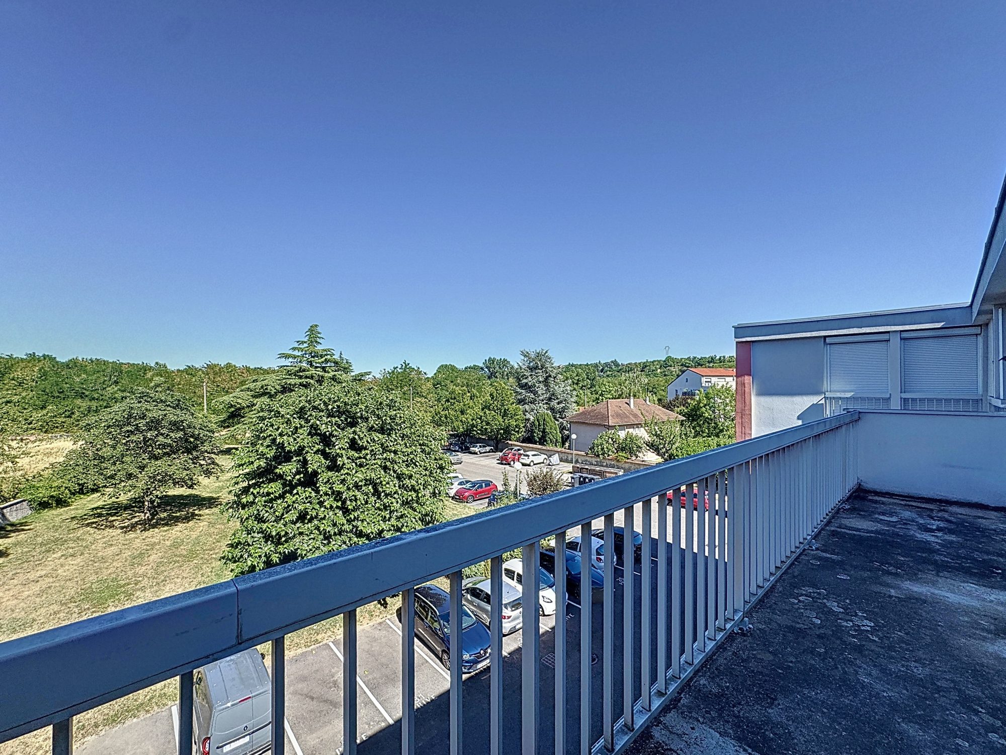 En Exclusivité, Appartement T3 de 80m2 en dernier étage + Cave + place de stationnement