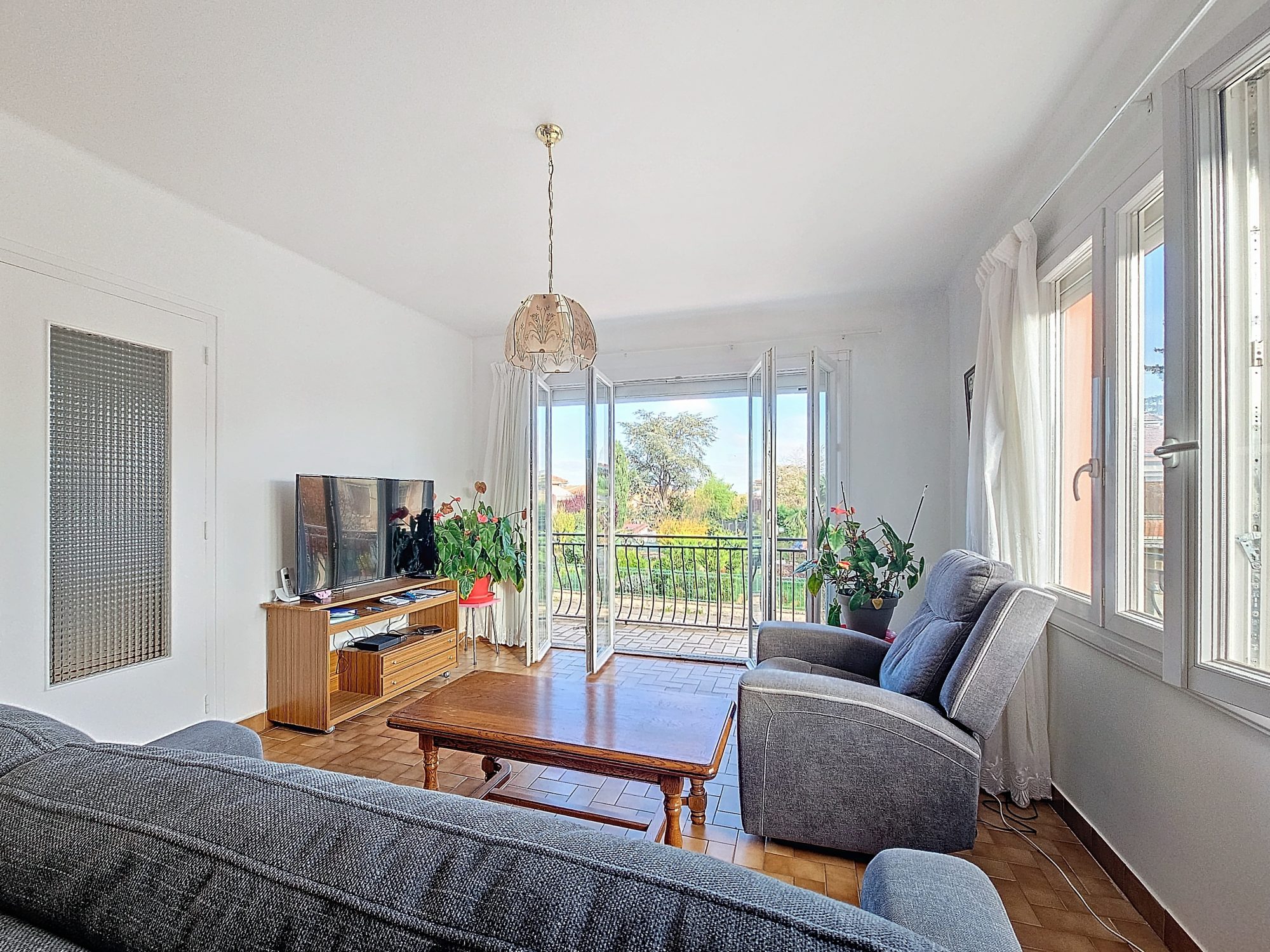 Maison de 195 m² sur un terrain de 800 m² Saint-Pierre-de-Chandieu 69780