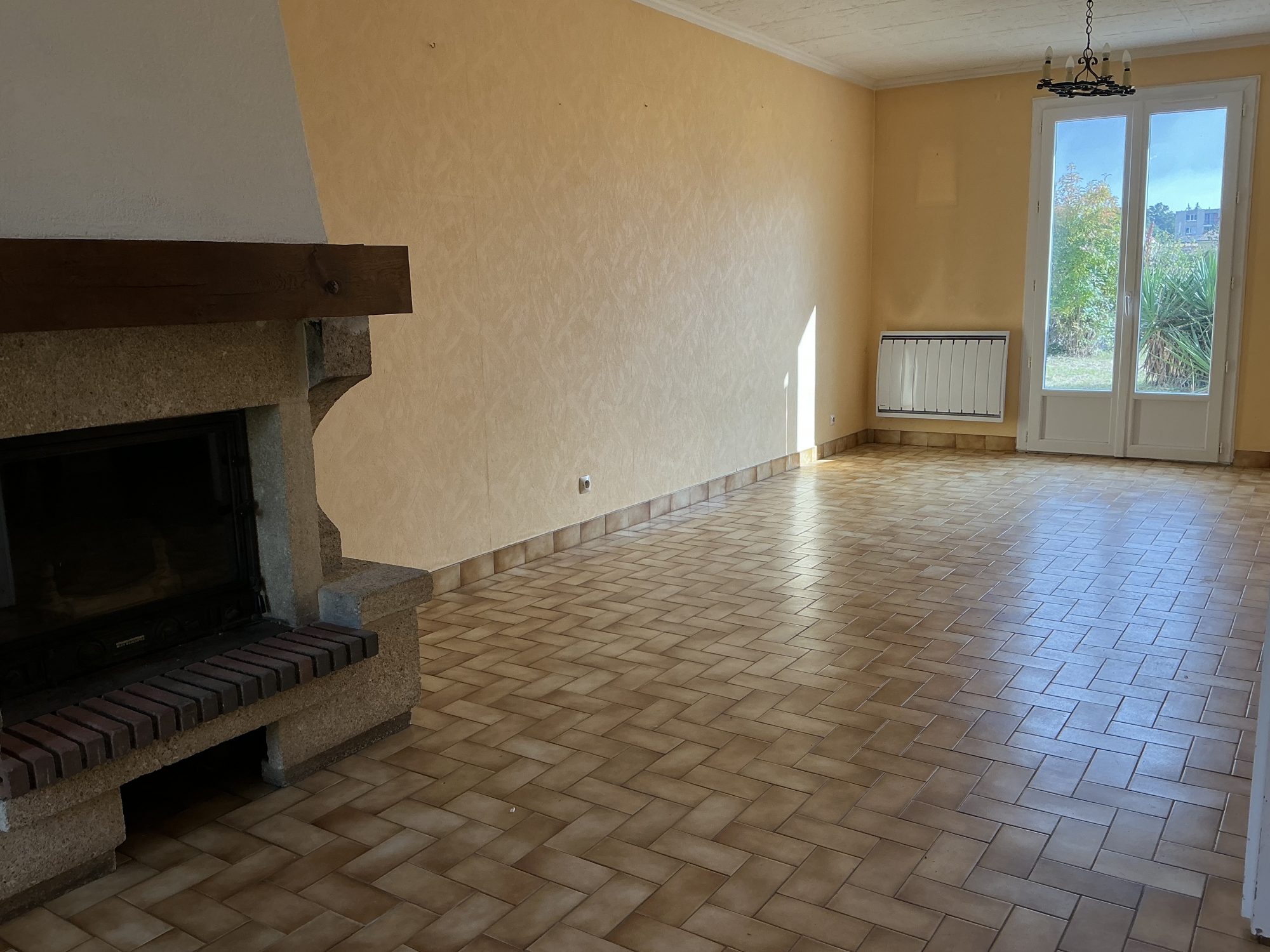 Maison - 6 pièces - 111 m² - Annonay (07100)