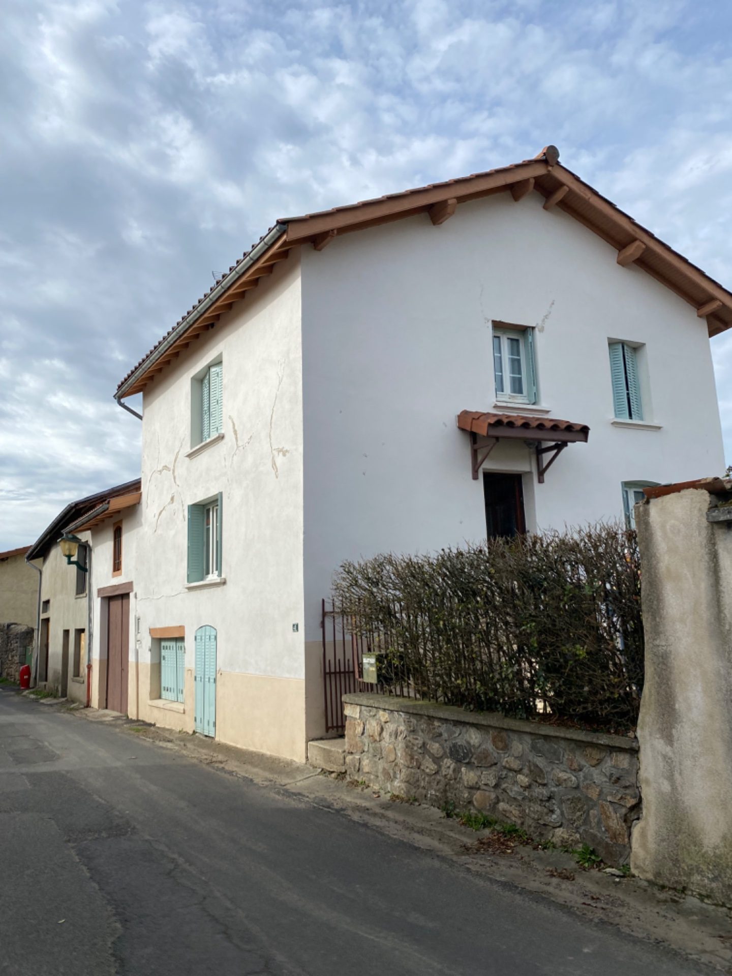 Maison - 6 pièces - 128 m² - Vollore-ville (63120)
