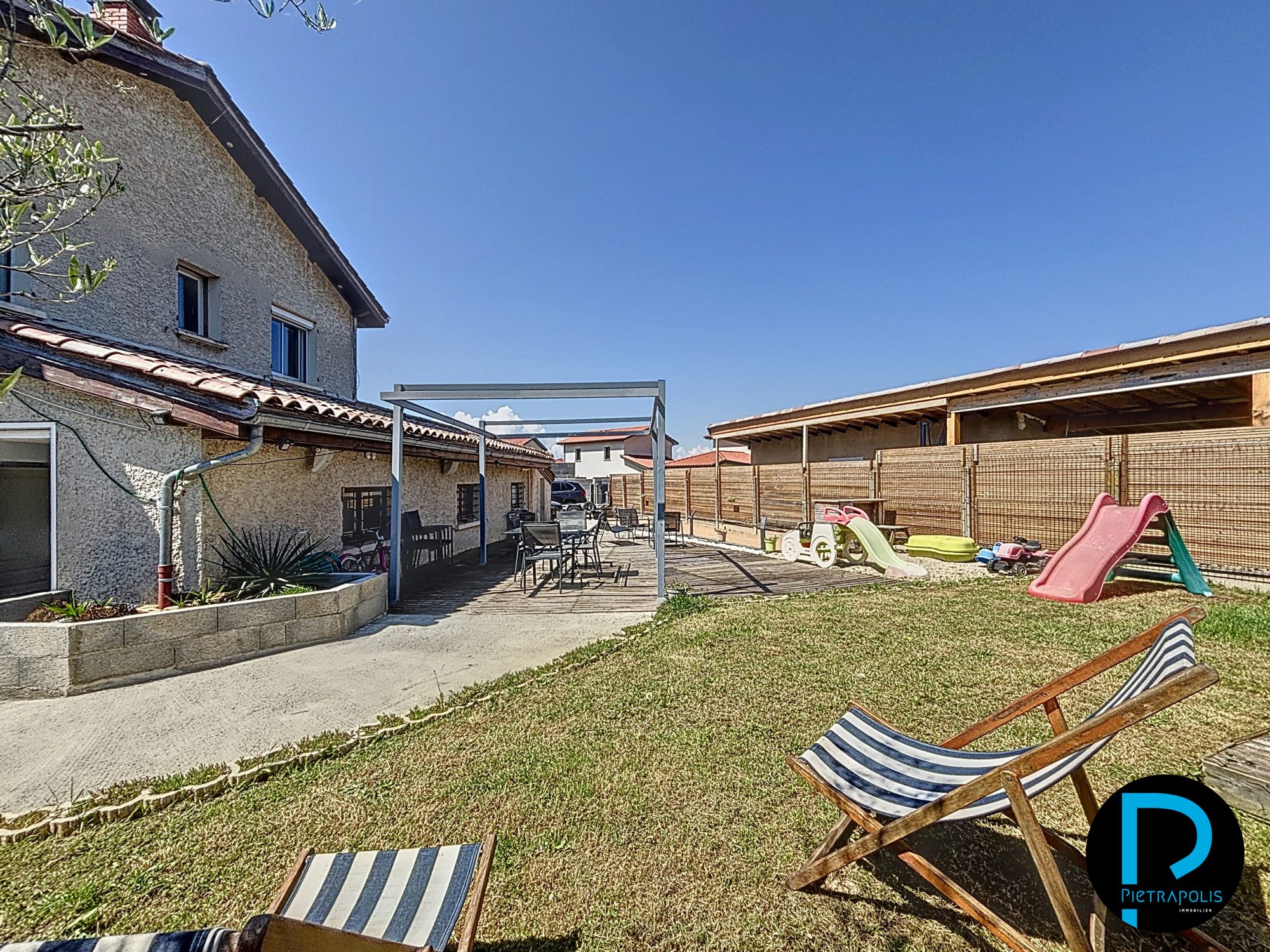 APPARTEMENT 150 m² 4 CHAMBRES, GARAGE ET TERRAIN